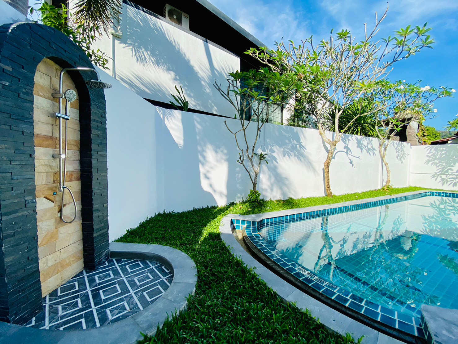 For Sale : Kathu, Private Luxury House With Pool, 3 bedrooms 2 bathrooms