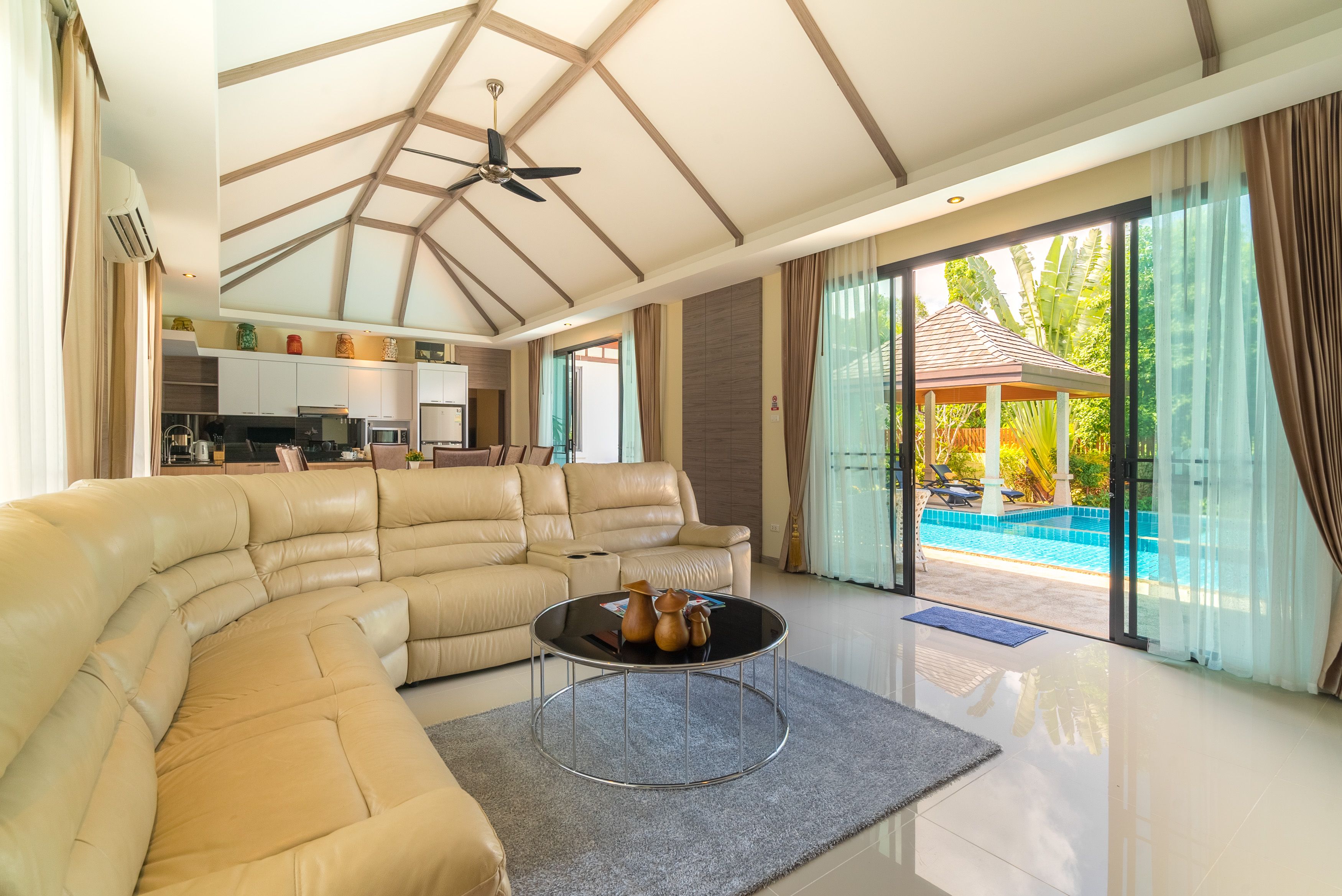 For Rent : Rawai, VIP Luxury Villa 5 Bedrooms 5 Bathrooms, Walk distance to the beach