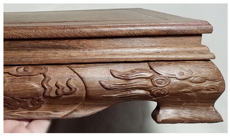 กี๋หรือฐานไม้สไตล์จีน ขาสิงห์ ท๊อปประมาณ18cmx28.5cm ตัวละ