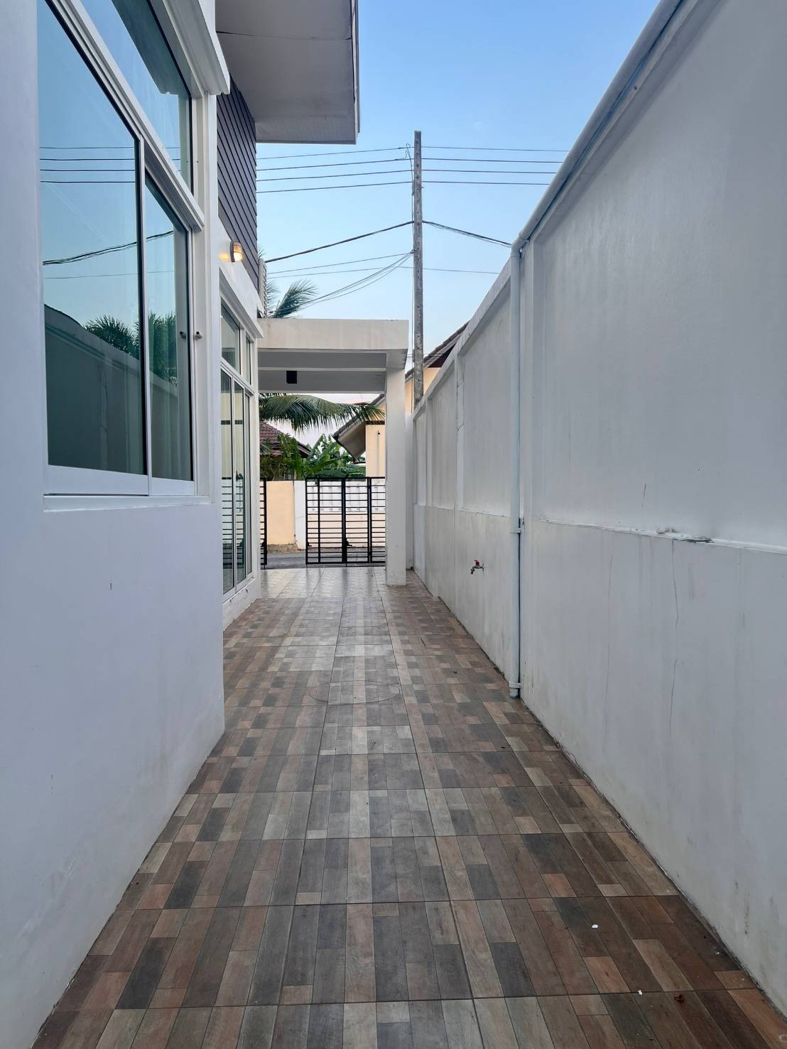 For Rent : Chalong, One-story townhome, 2 bedrooms 2 bathrooms