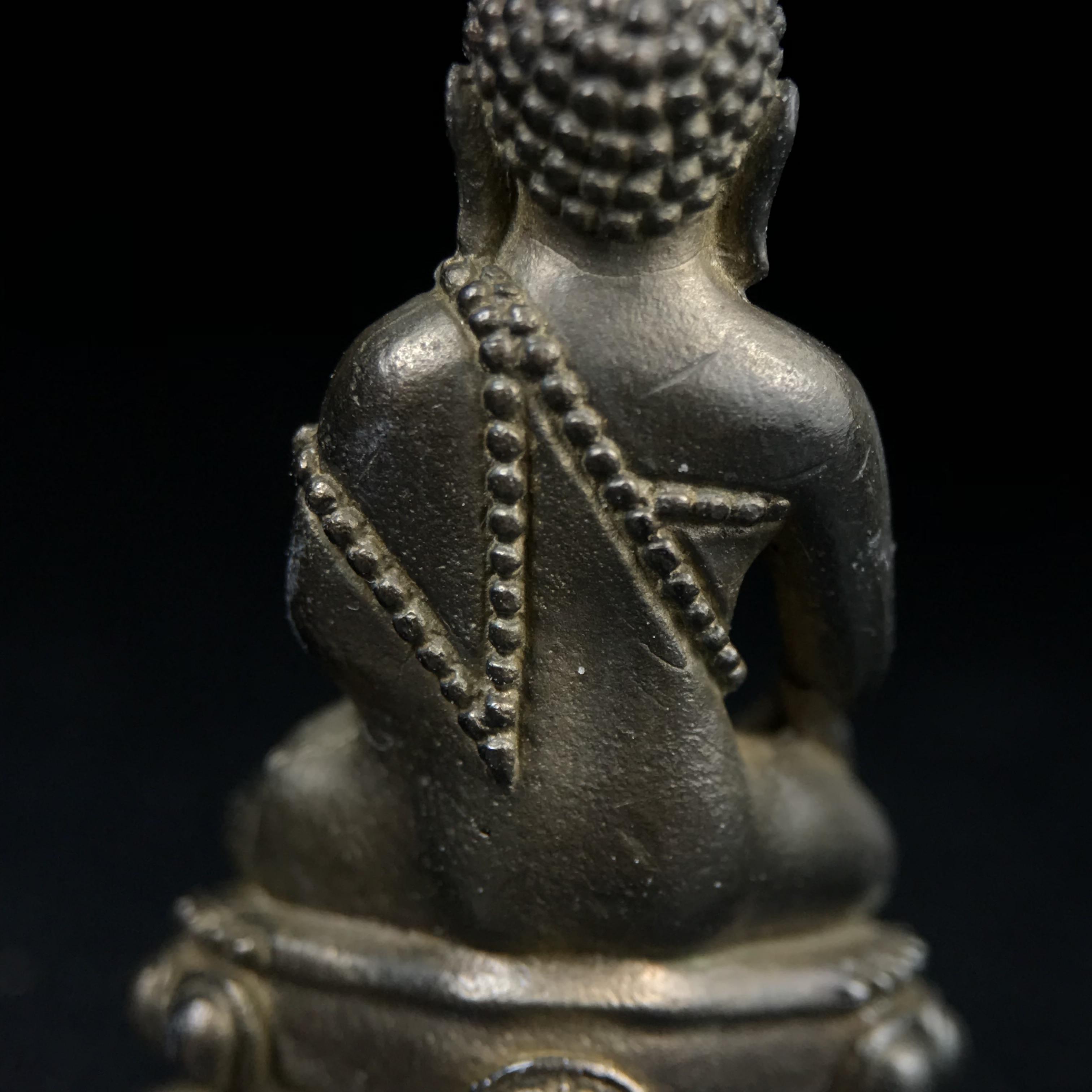 พระกริ่งศิรากาศ ภปร.(พระกริ่งคุ้มเกล้า)วัตถุมงคล"คุ้มเกล้าฯ" มูลนิธิ “คุ้มเกล้า” ในพระบรมราชูปถัมภ์ จัดสร้าง โรงพยาบาลภูมิพล เนื้อนวโลหะ(พิมพ์หน้าไทย)(ในหลวงรัชกาลที่9เสด็จเททอง)(พิธีใหญ่)(นิยม)