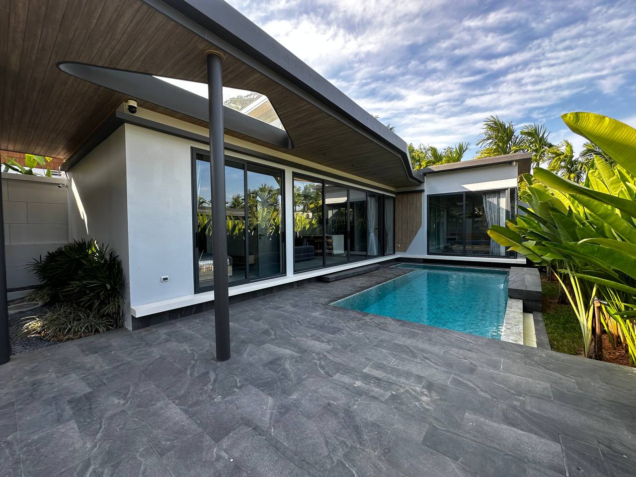 For Sales : Layan, Private Pool Villa, 2 bedrooms 3 Bathrooms