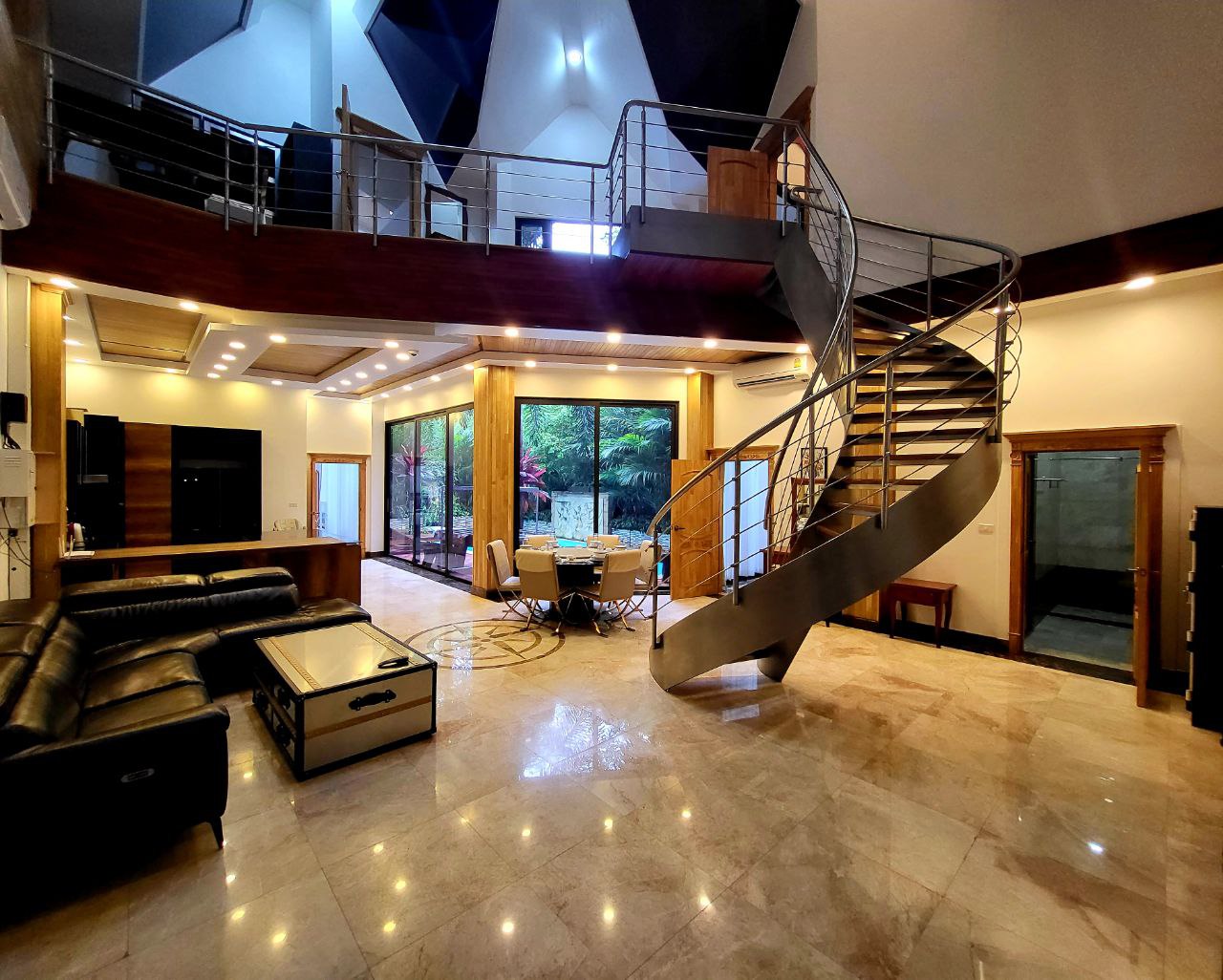 For Rent : Rawai, Naiharn Private Pool Villa, 3 bedrooms 4 Bathrooms