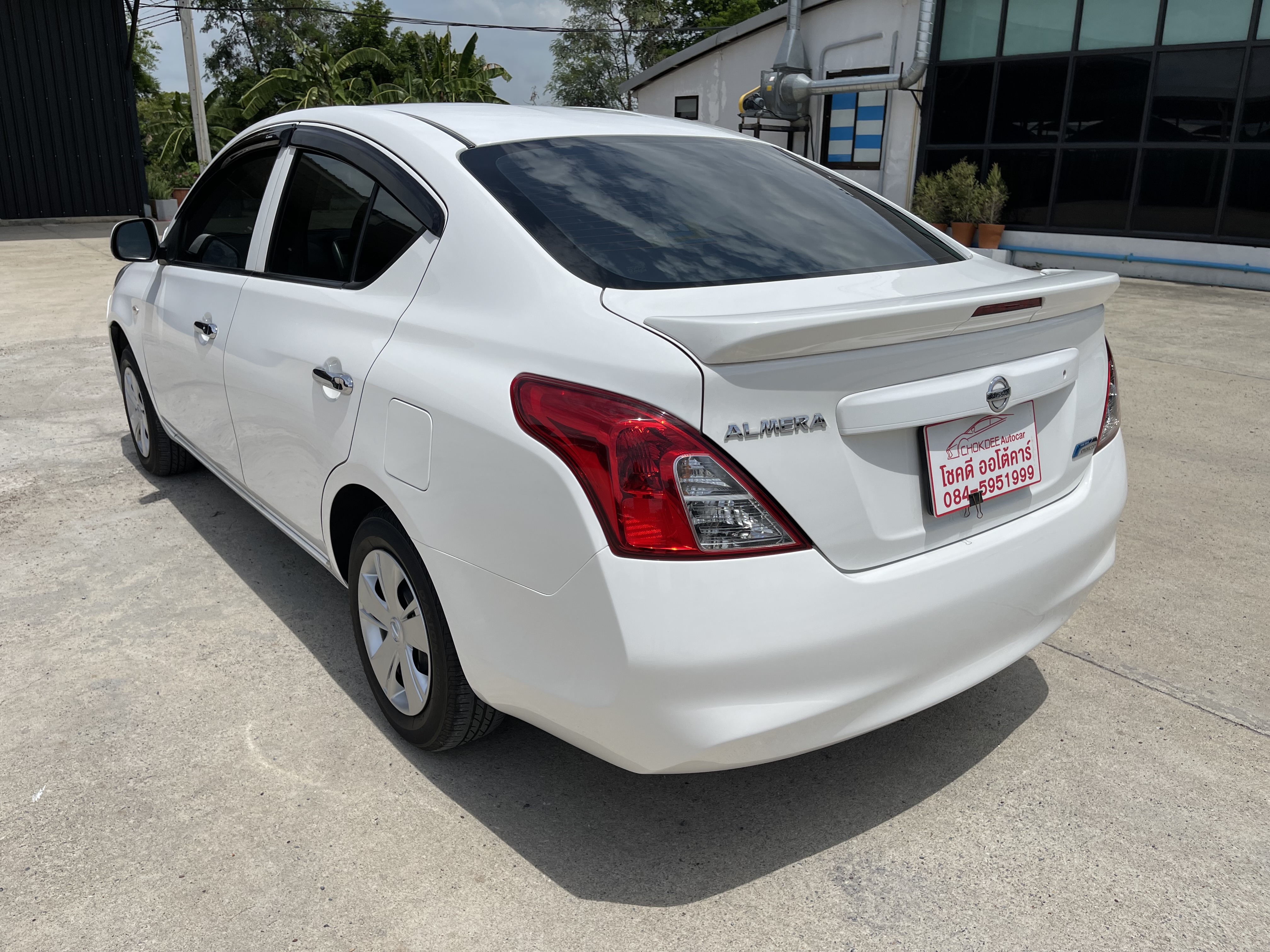 Nissan Almera 1.2 ES At 2013 ขาว