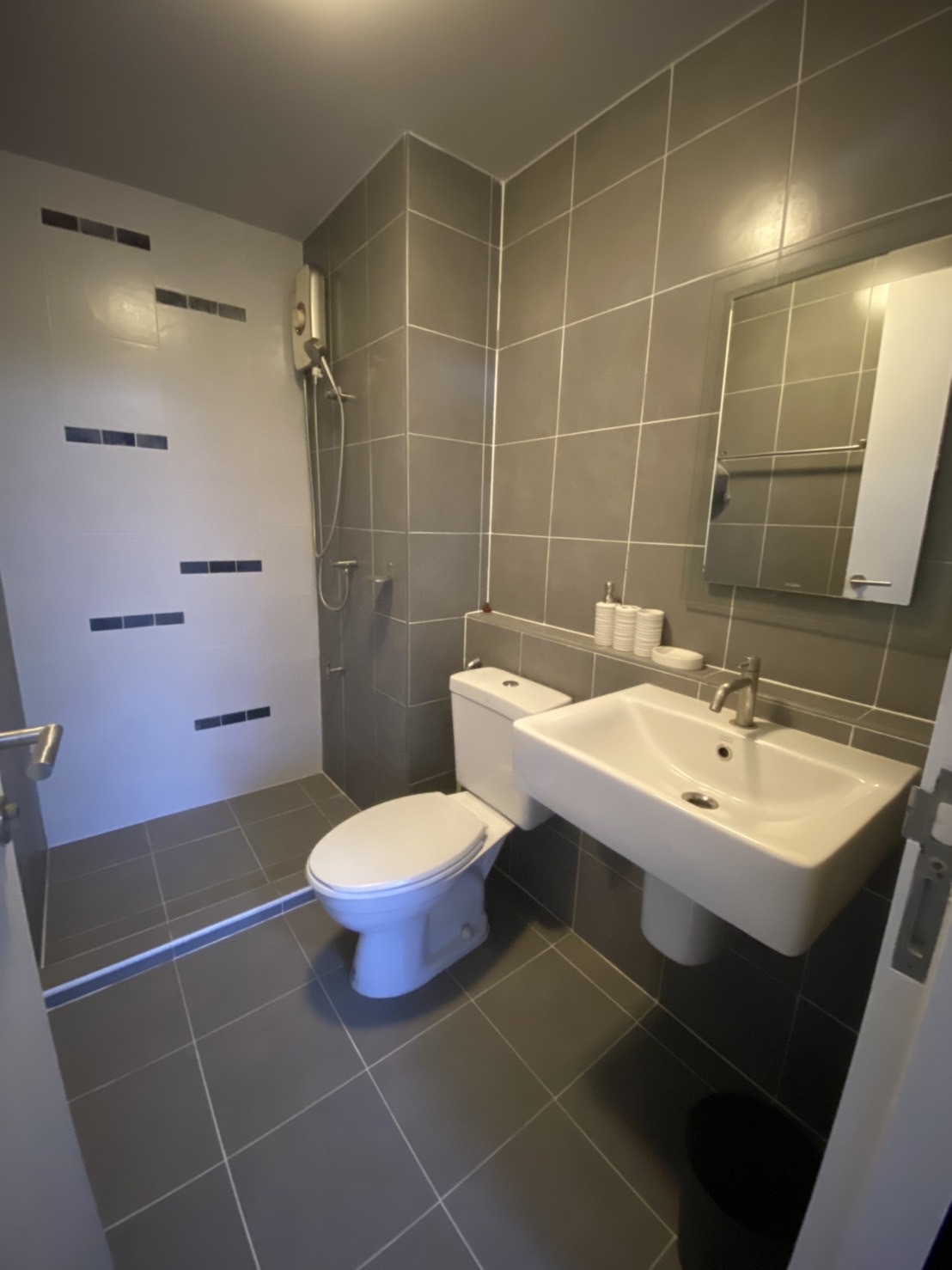 For Rent : Kathu, Dcondo Mine, 1 Bedroom 1 Bathroom, Building A 8th flr.