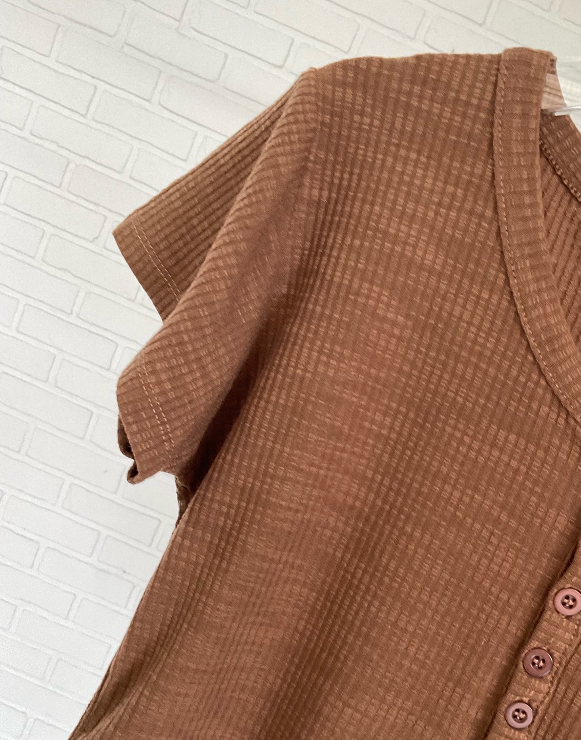 กระดุมแขนสั้น