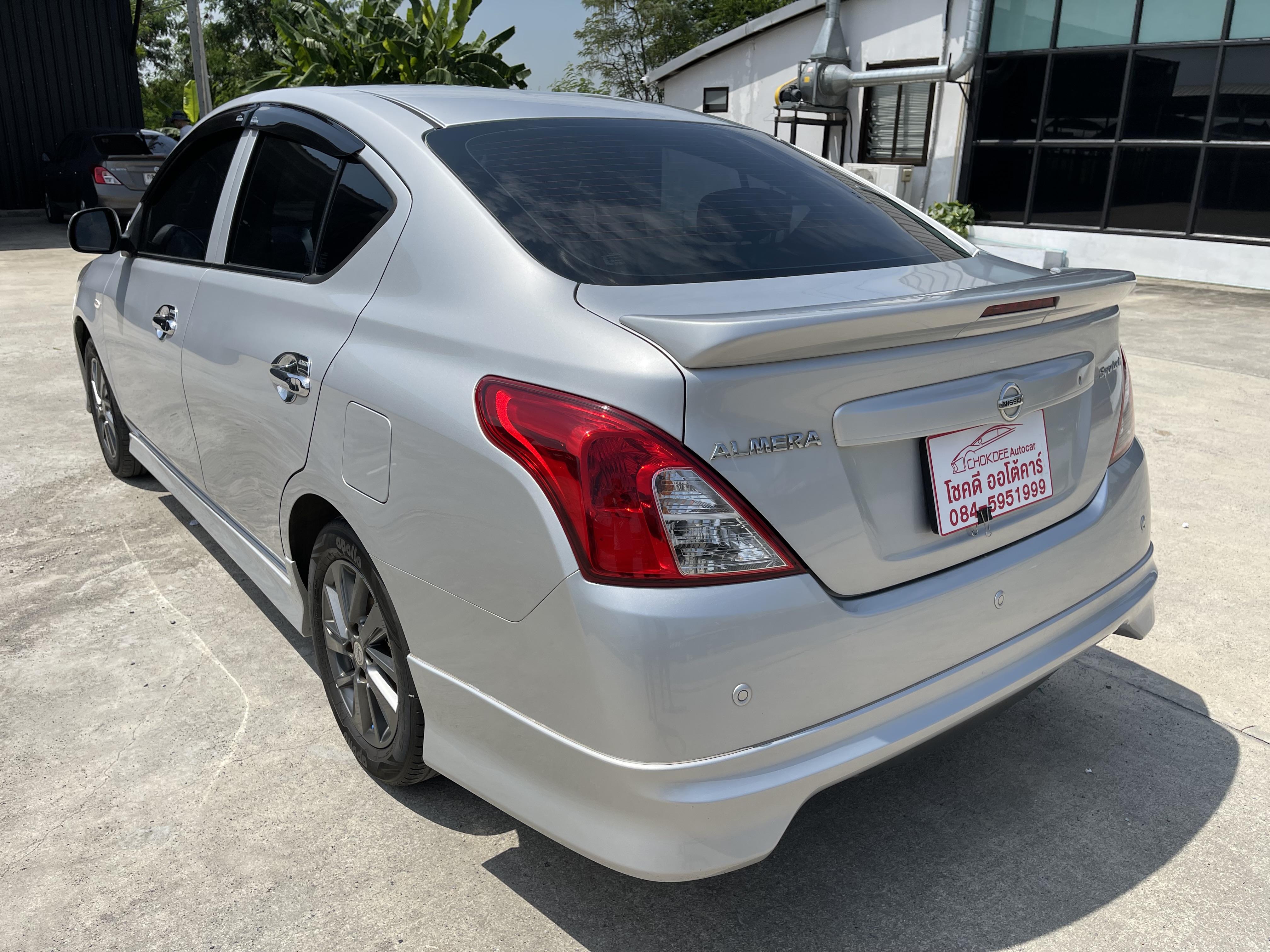 Nissan Almera 1.2 E Sportech 2018 เงิน