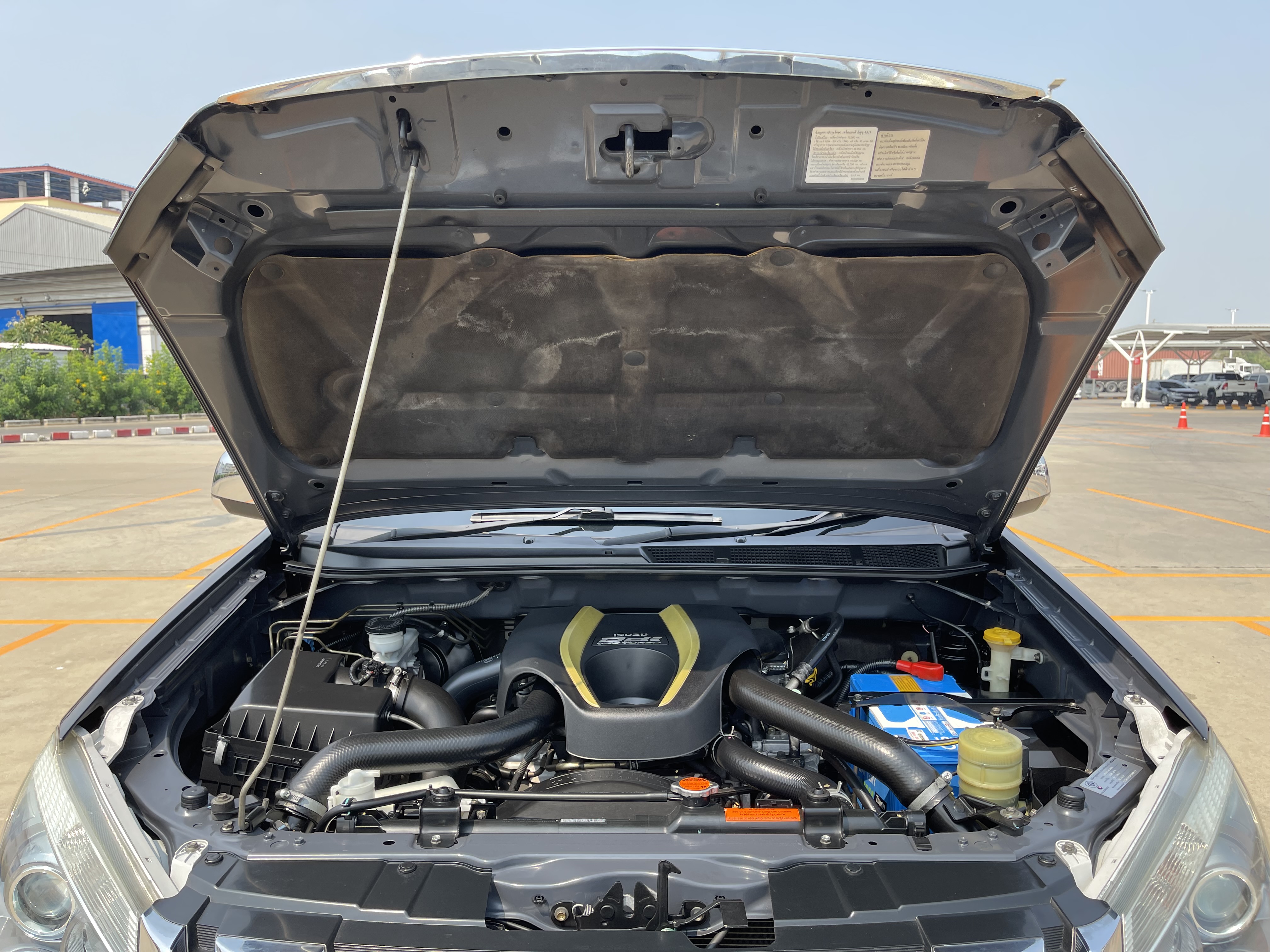 Isuzu Dmax All New 4ประตู Hilander 3.0 Vgs Z Prestige Navi Push Start At 2015 ดำ