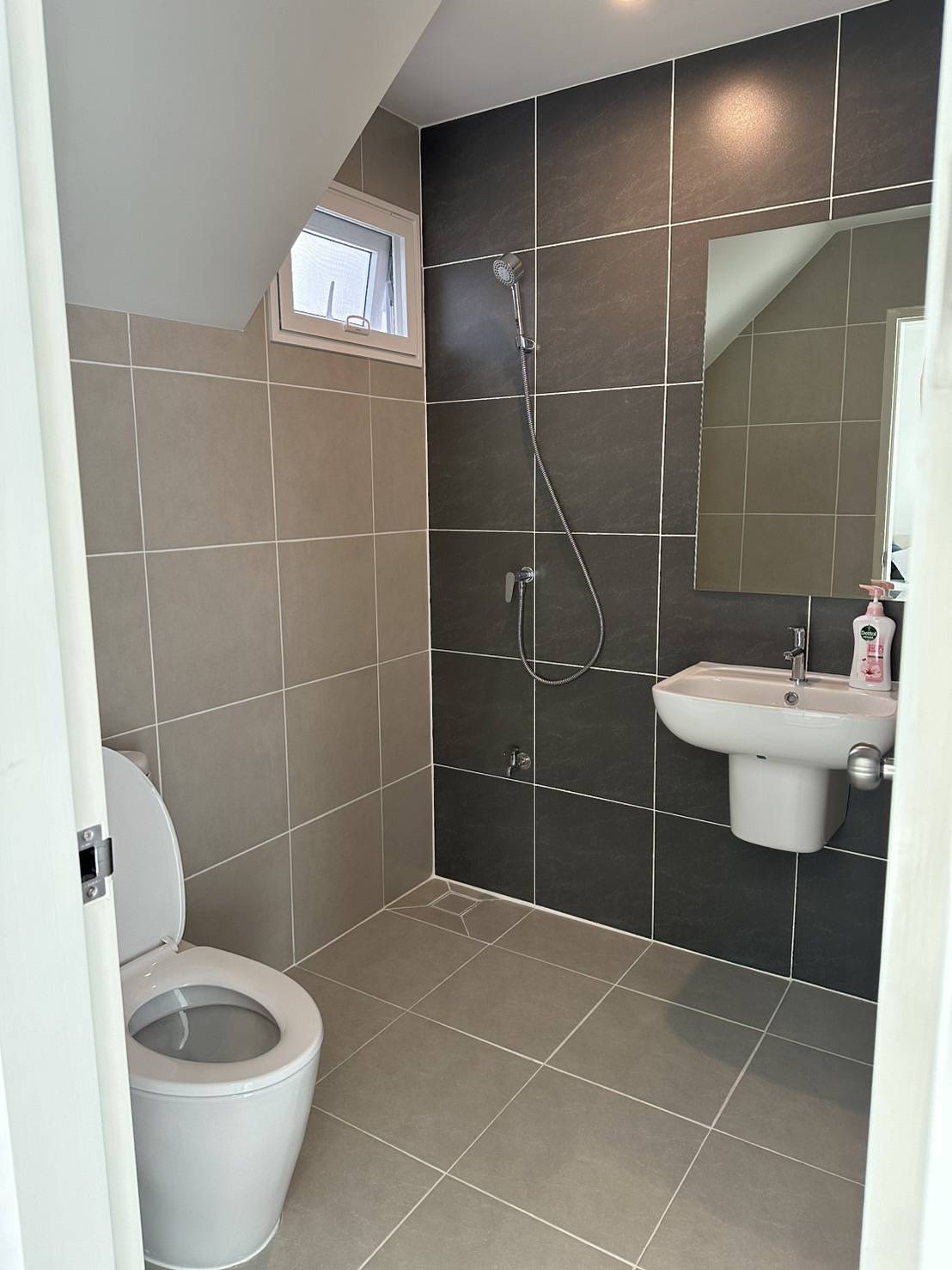 For Rent : Wichit, 2-Storey Twin House, 3 Bedrooms 3 Bathrooms