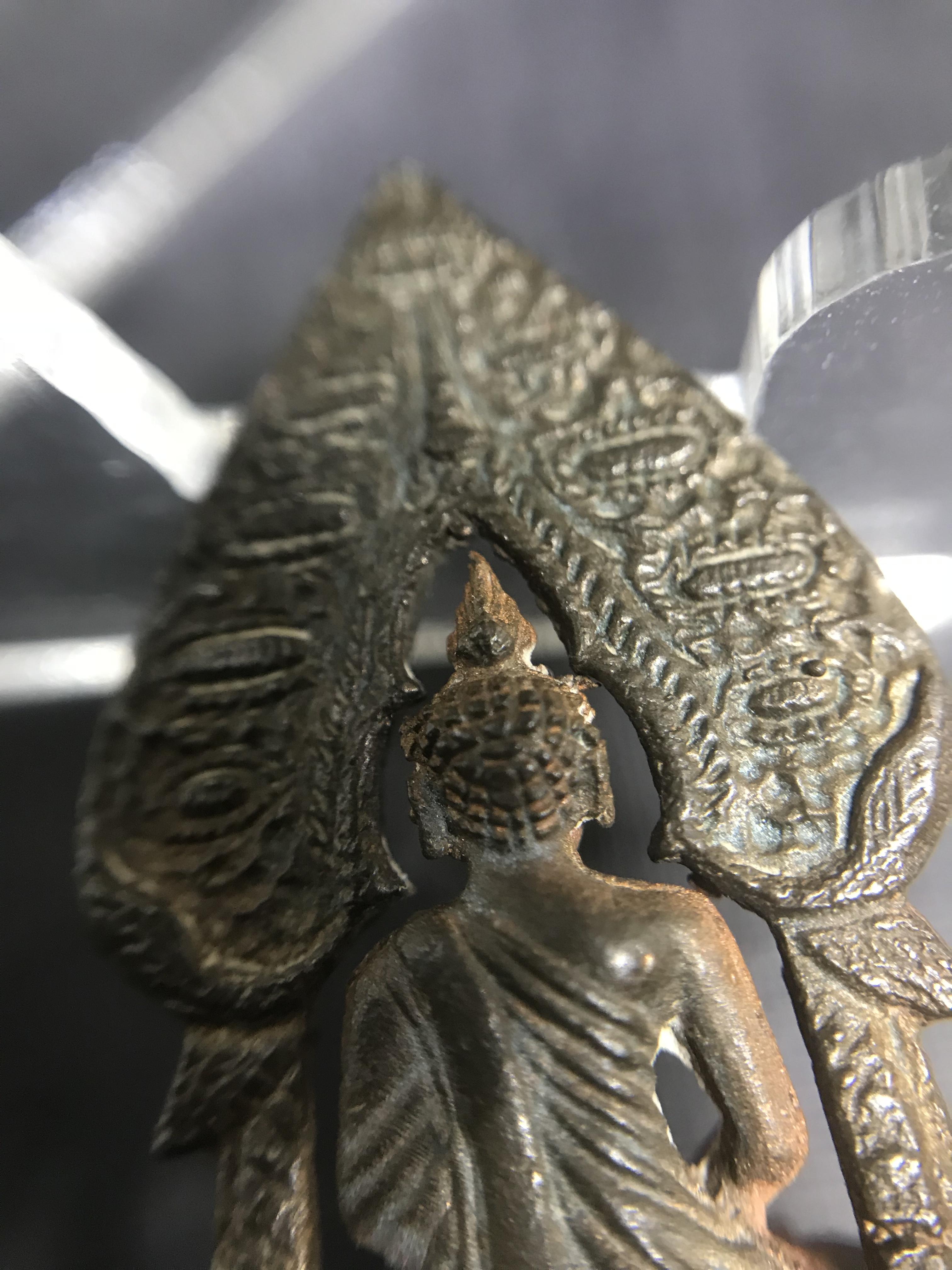 พระกริ่ง-พระชัยวัฒน์นิรันตราย สมโภชครบ108ปี วัดราชประดิษฐ์ ปี2515(ในหลวง ร.9 เสด็จเททอง)(1ใน999 องค์)