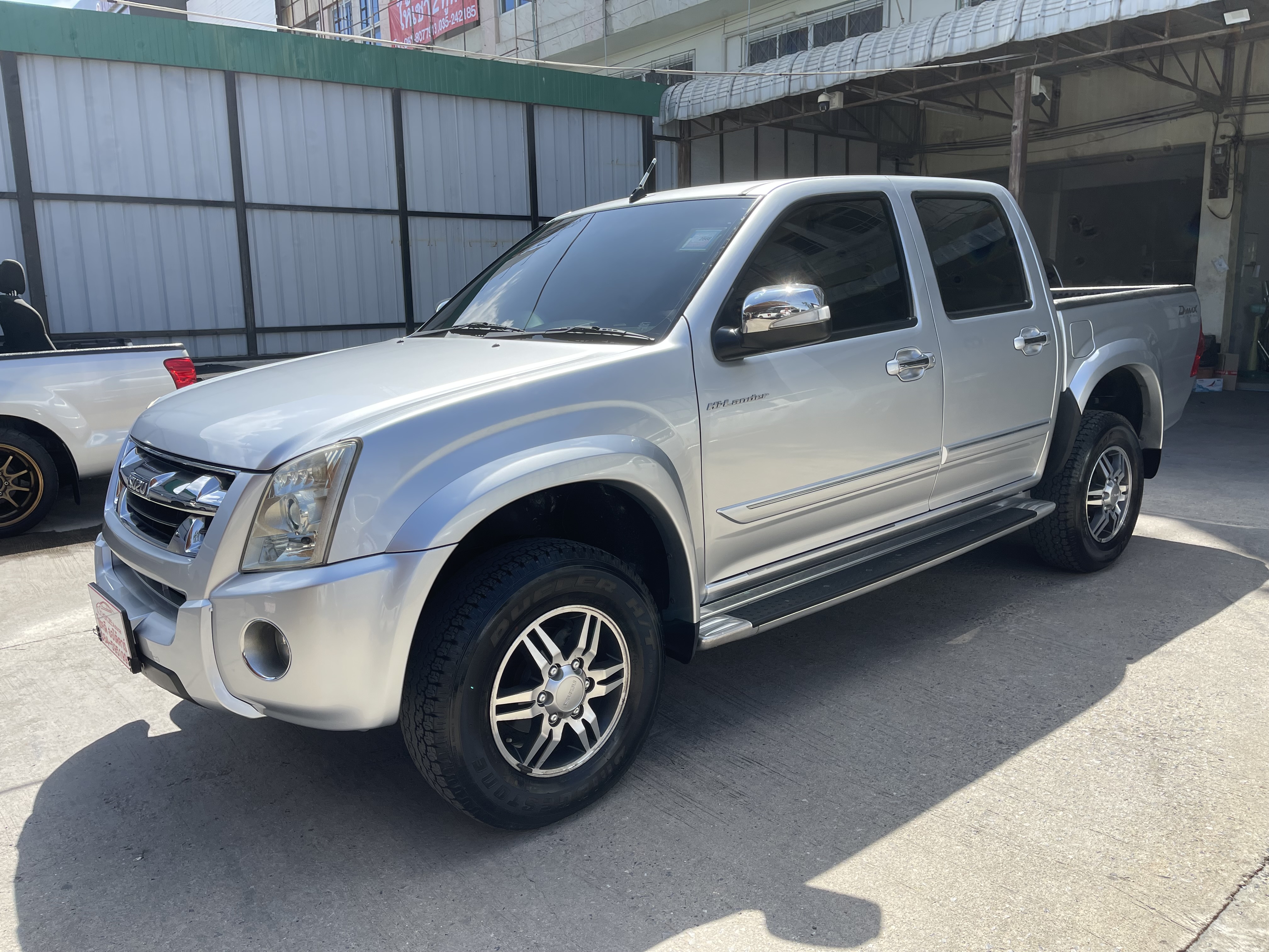 Isuzu Dmax 4ประตู Hi-Lander 2.5 Abs 2010 เงิน