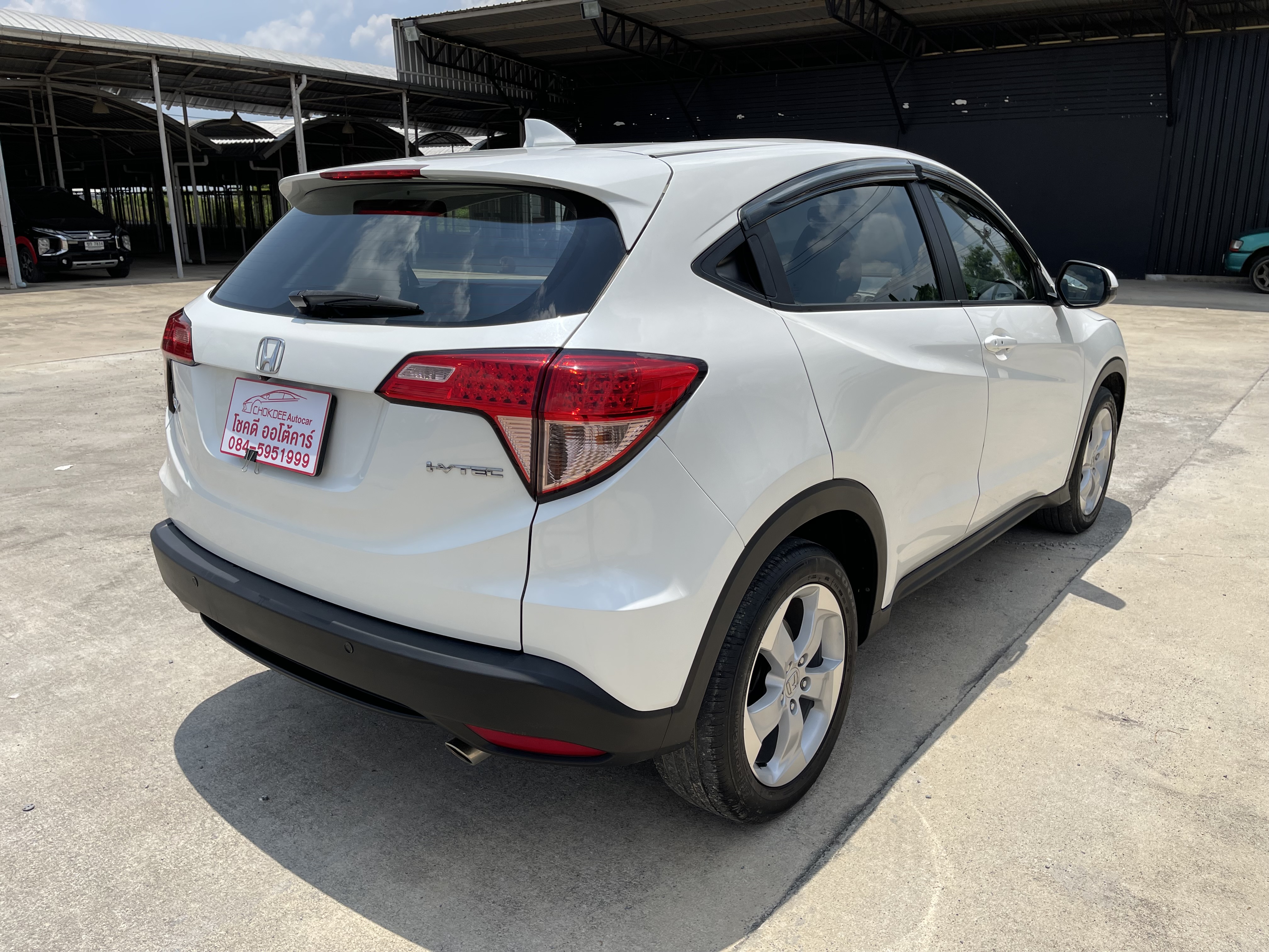Honda Hrv 1.8 E At 2015 ขาวมุก