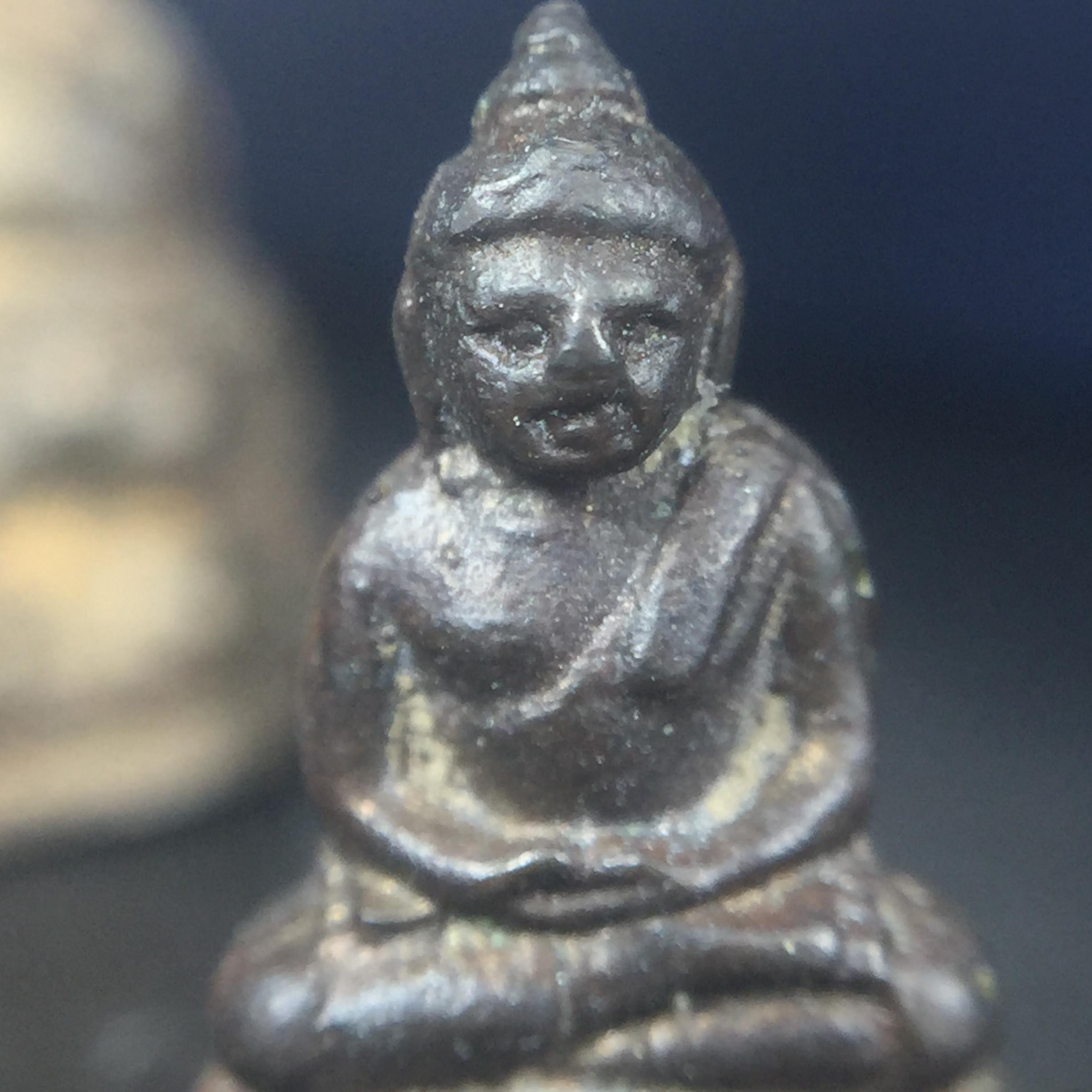 พระกริ่ง-พระชัยวัฒน์ "บูชาพระคุณ" 90 พรรษา 3 ตุลาคม 2546 สมเด็จพระญาณสังวร สมเด็จพระสังฆราชฯ วัดบวรนิเวศวิหาร(ตอกโค๊ดพร้อมหมายเลข ๗๙)(ที่สุดแห่งกริ่งที่มีขั้นตอนกระบวนการจัดสร้างตามโบราณประเพณีและมวลสารบรรจุในองค์พระกริ่งแห่งยุค)หายากมาก!!!!