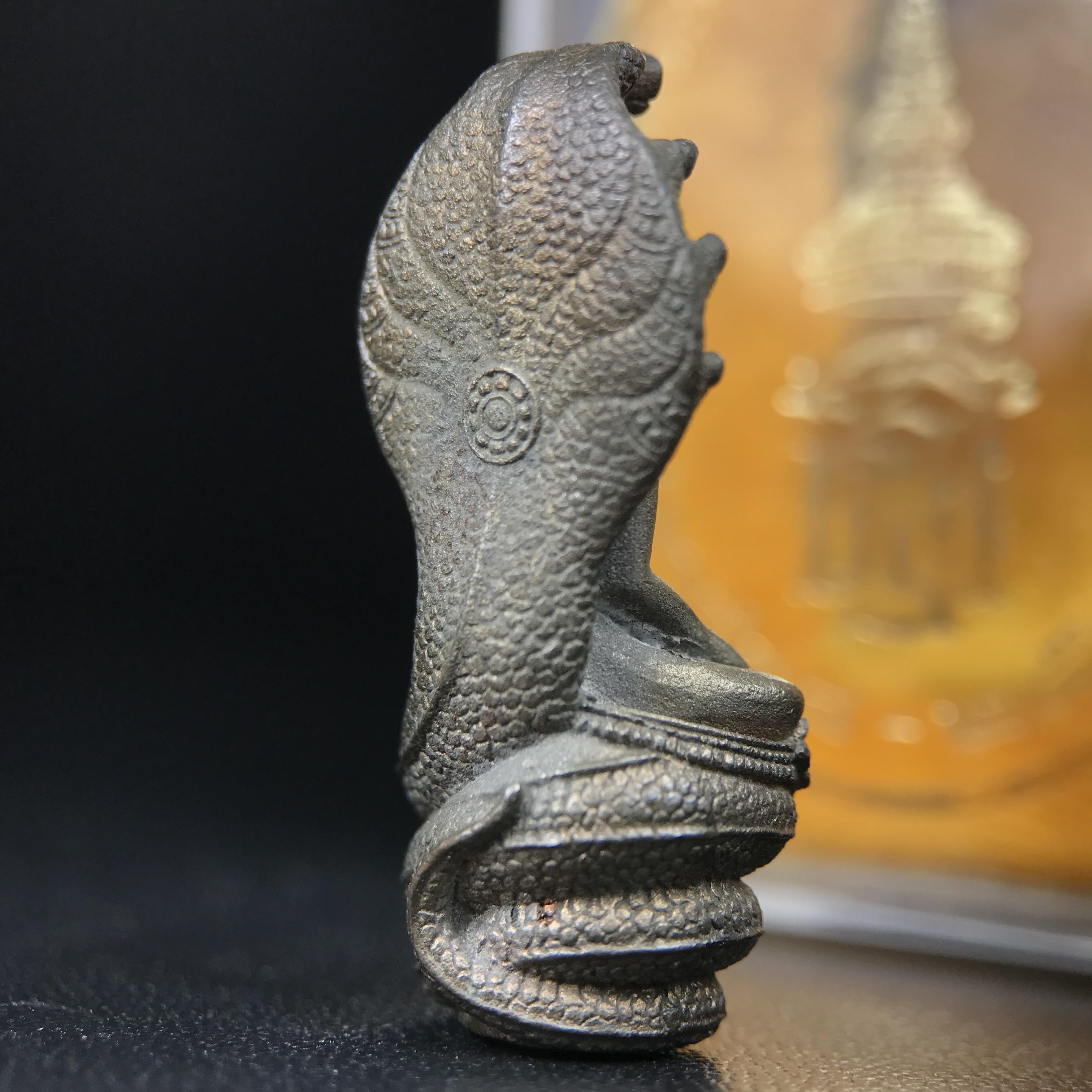 พระพุทธรูปนาคปรกปางมารวิชัย สธ. เนื่องวโรกาสสมเด็จพระเทพรัตนราชสุดาฯทรงเจริญพระชนมายุครบ 3รอบ ปี2534 พระกริ่งนวโลหะ พิธีพุทธาภิเษก ณ วัดบวรนิเวศวิหาร โดยมีสมเด็จพระญาณสังวรสมเด็จพระสังฆราชเป็นองค์ประธาน(พิธีใหญ่ มวลสารดี พุทธศิลป์งดงาม)อุดมวลสารผงจิตรลดา