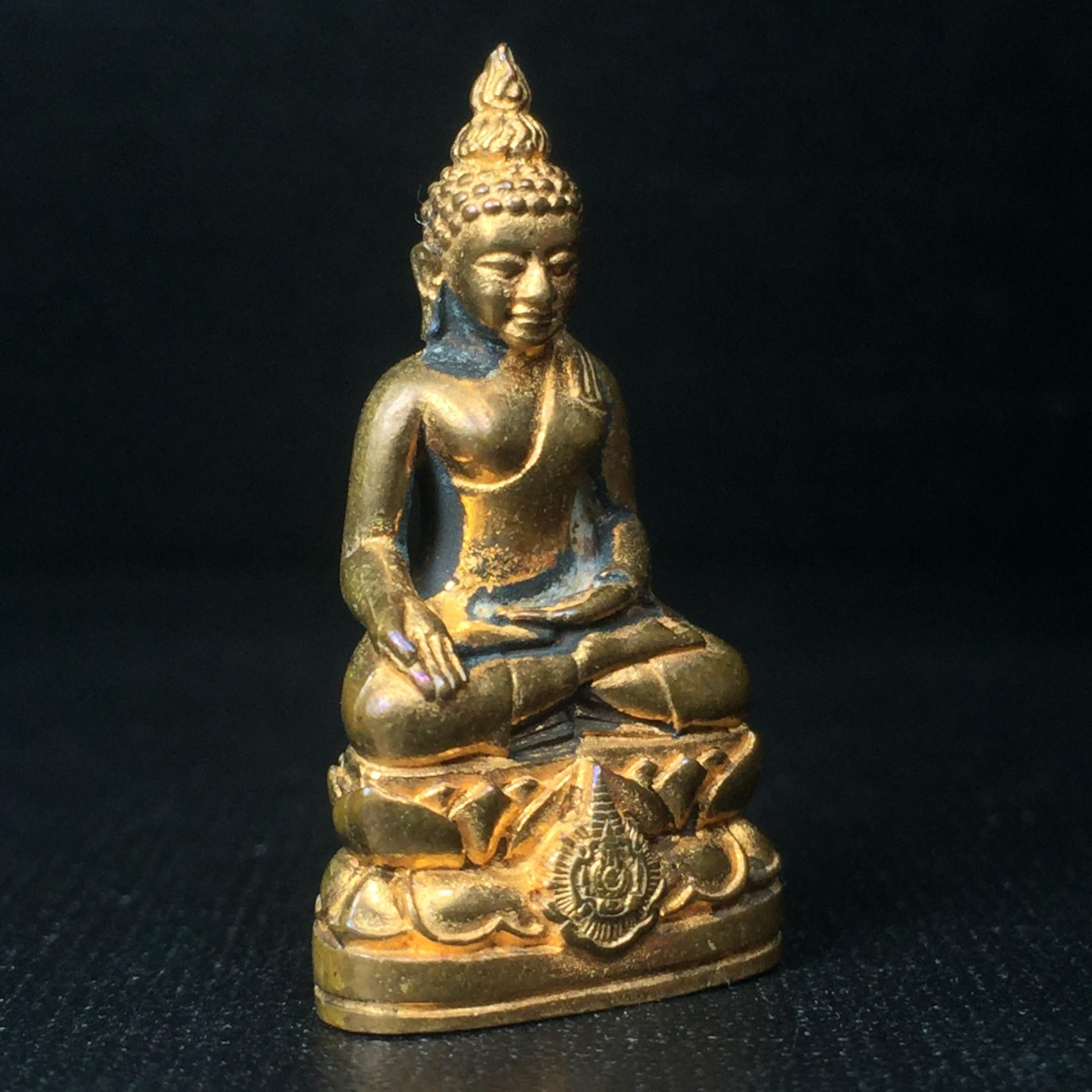 พระกริ่งไพรีพินาศ เฉลิมพระเกียรติ พระบาทสมเด็จพระเจ้าอยู่หัวรัชกาลที่9 พระชนมพรรษา 6 รอบ ปี2542เนื้อสัมฤทธิ์(บรรจุเหล็กไหล)ดีนอก-ดีใน