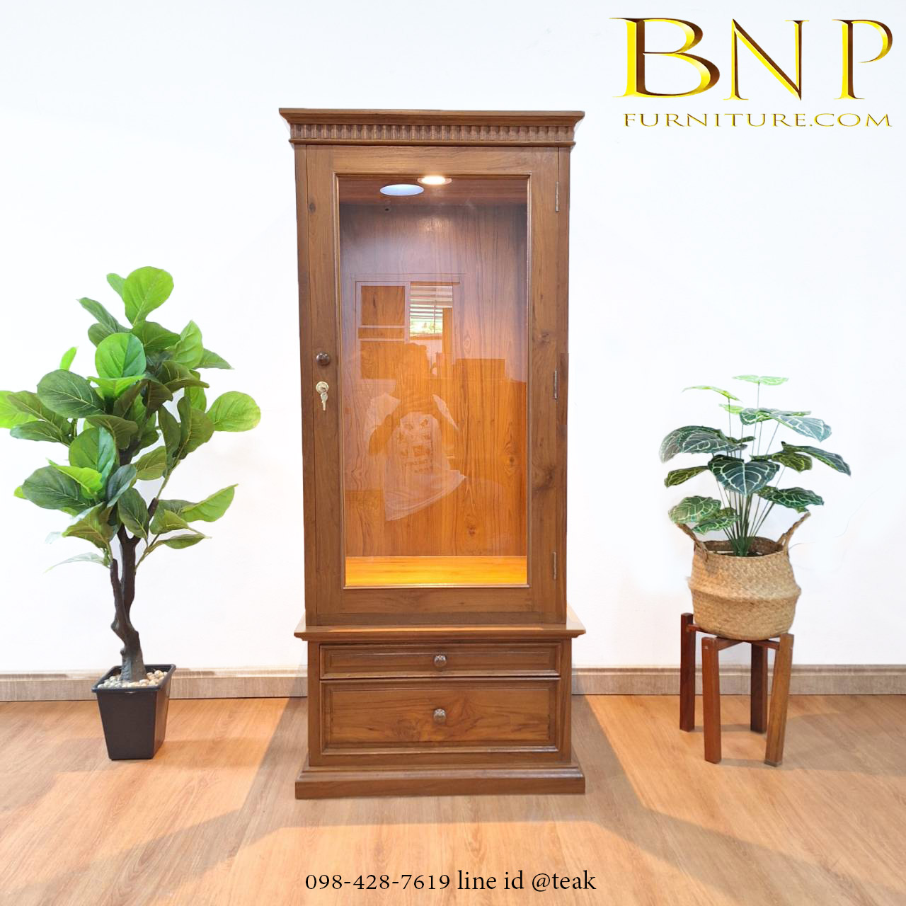 ตู้กระจก รุ่น เเอรี่