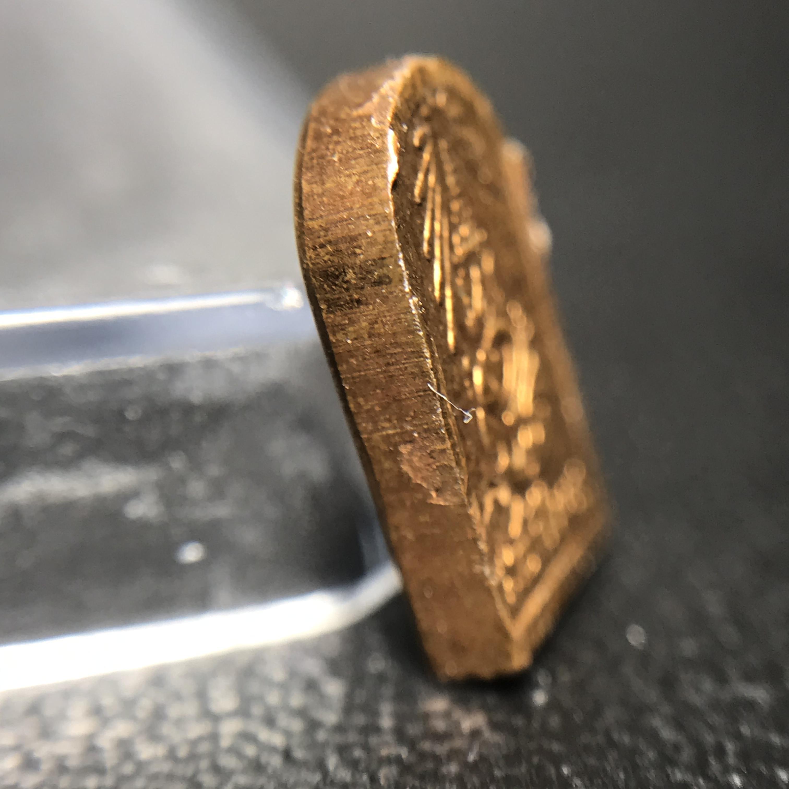 พระปรกใบมะขาม พระพุทธสิหิงค์ ภปร. ธรรมศาสตร์ 50ปี เนื้อทองแดง(ในหลวงรัชกาลที่9 เสด็จเททอง)(พระปรกใบมะขาม ภปร รุ่นแรก)