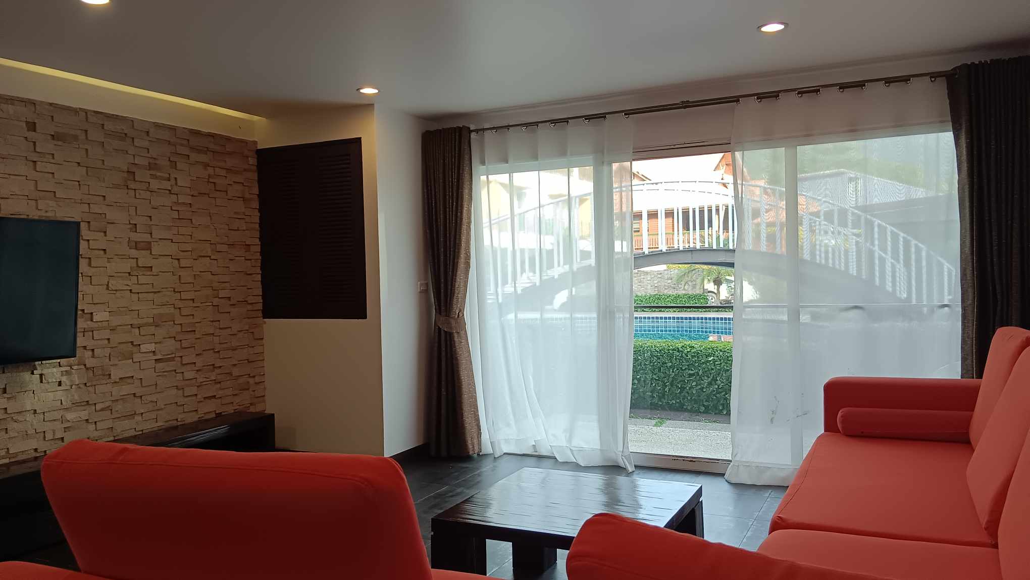 For Rent : Thalang, Townhome Modern Style , 3 bedrooms 2 bathrooms
