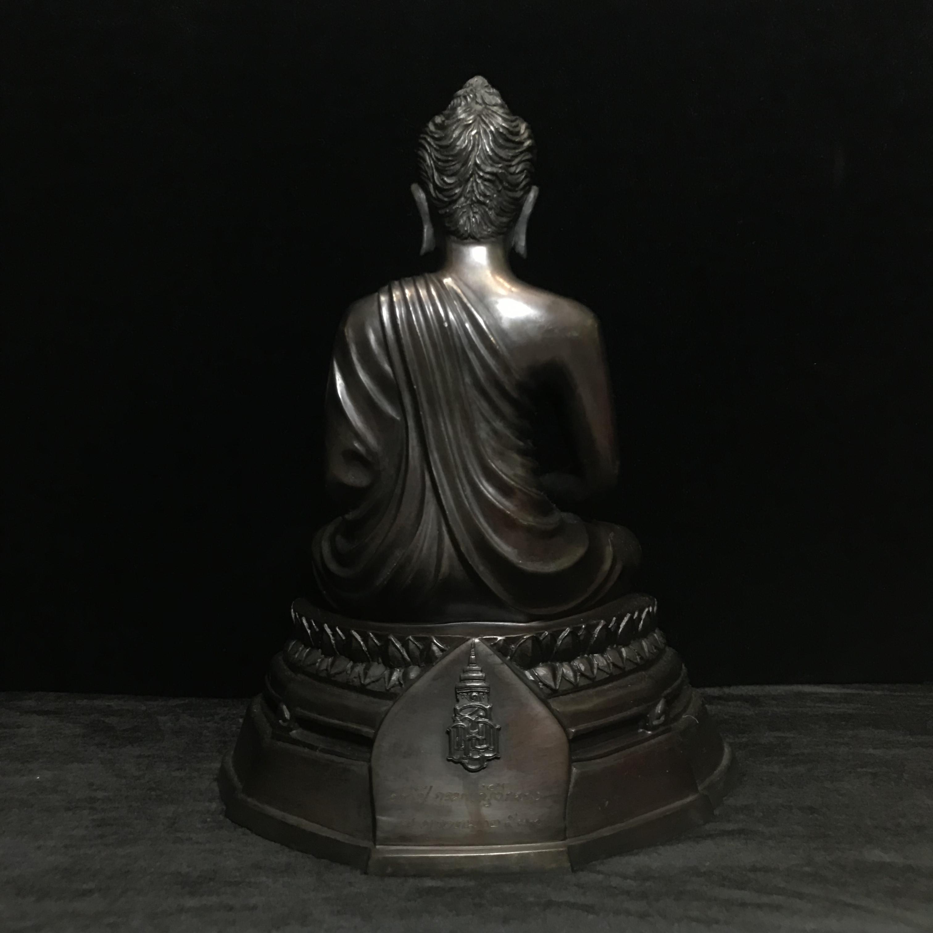 พระพุทธสิทธัตถศาสดา 100 ปี กรมบัญชีกลาง พ.ศ.2533(รุ่นแรก) เนื้อโลหะสำริด รมมันปู หน้าตัก 5.9 นิ้ว (พิธีใหญ่ ศิลป์สวย หายาก)