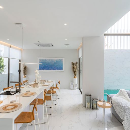 For Sales : Cherngtalay, 3-Storey Private Pool Villa @soi Pasak 8, 3 Bedrooms, 3 Ensuite bathrooms