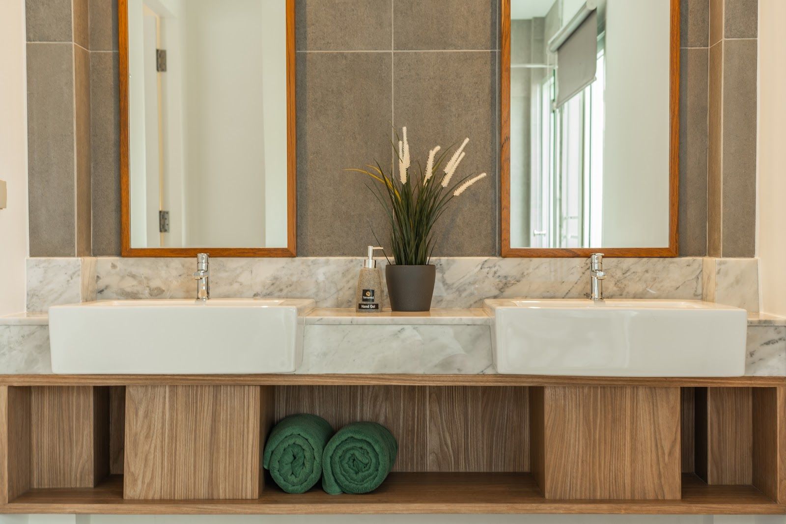 For Rent : Rawai, Luxury Private Pool Villa, 3 bedrooms 3 Bathrooms, Pool view.