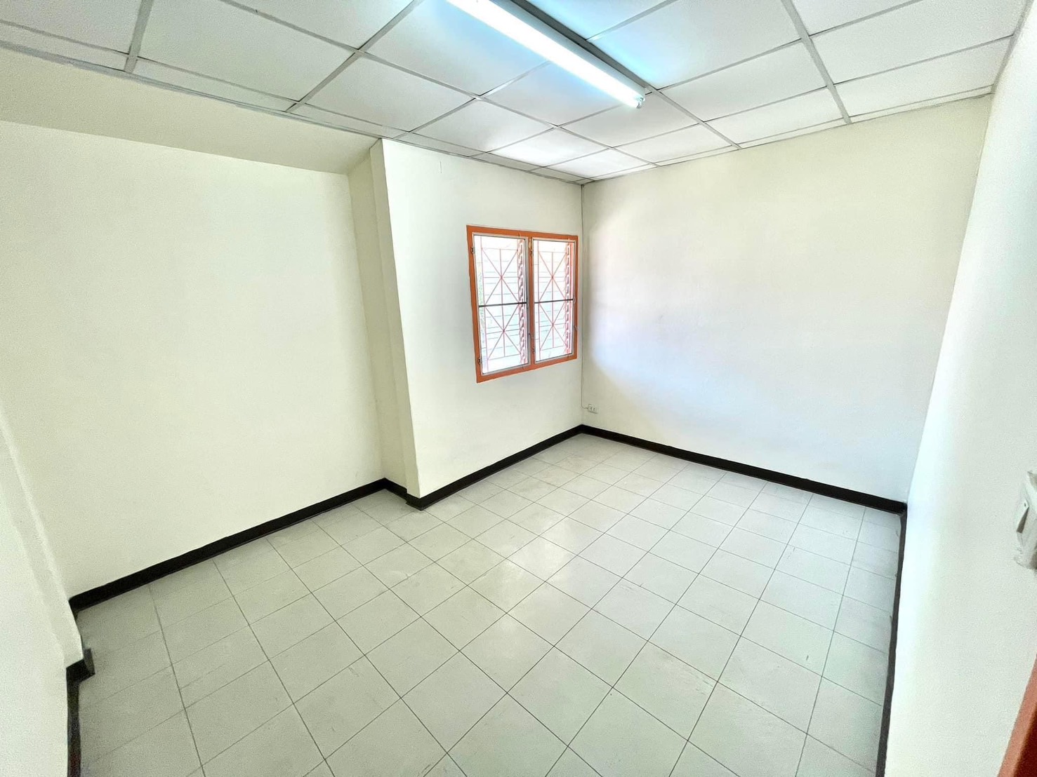 For Sales : Thalang, 2-story townhouse@Ban Pon, 2 Bedrooms, 1 Bathroom