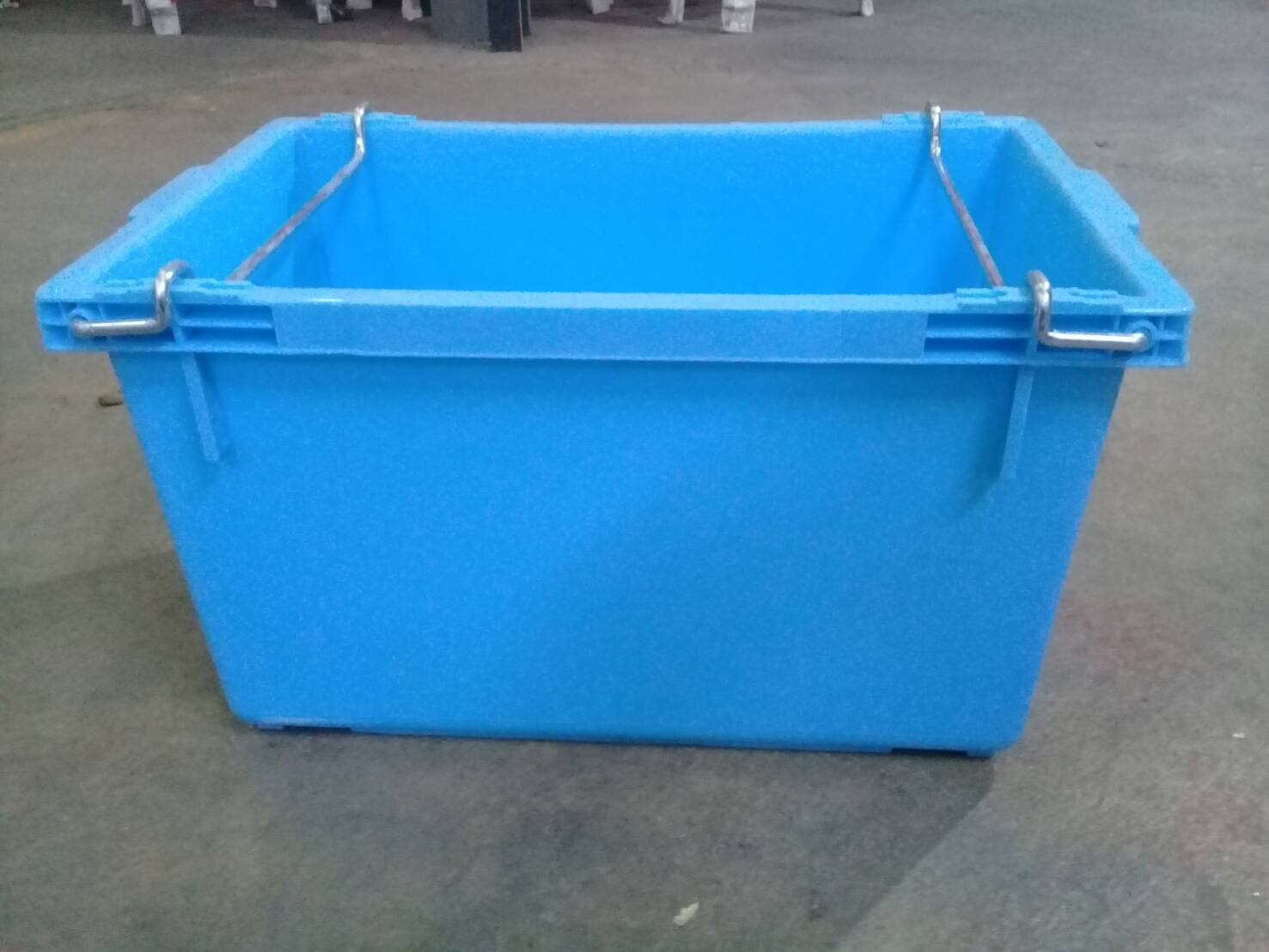 ลังทึบหูเหล็ก 002T