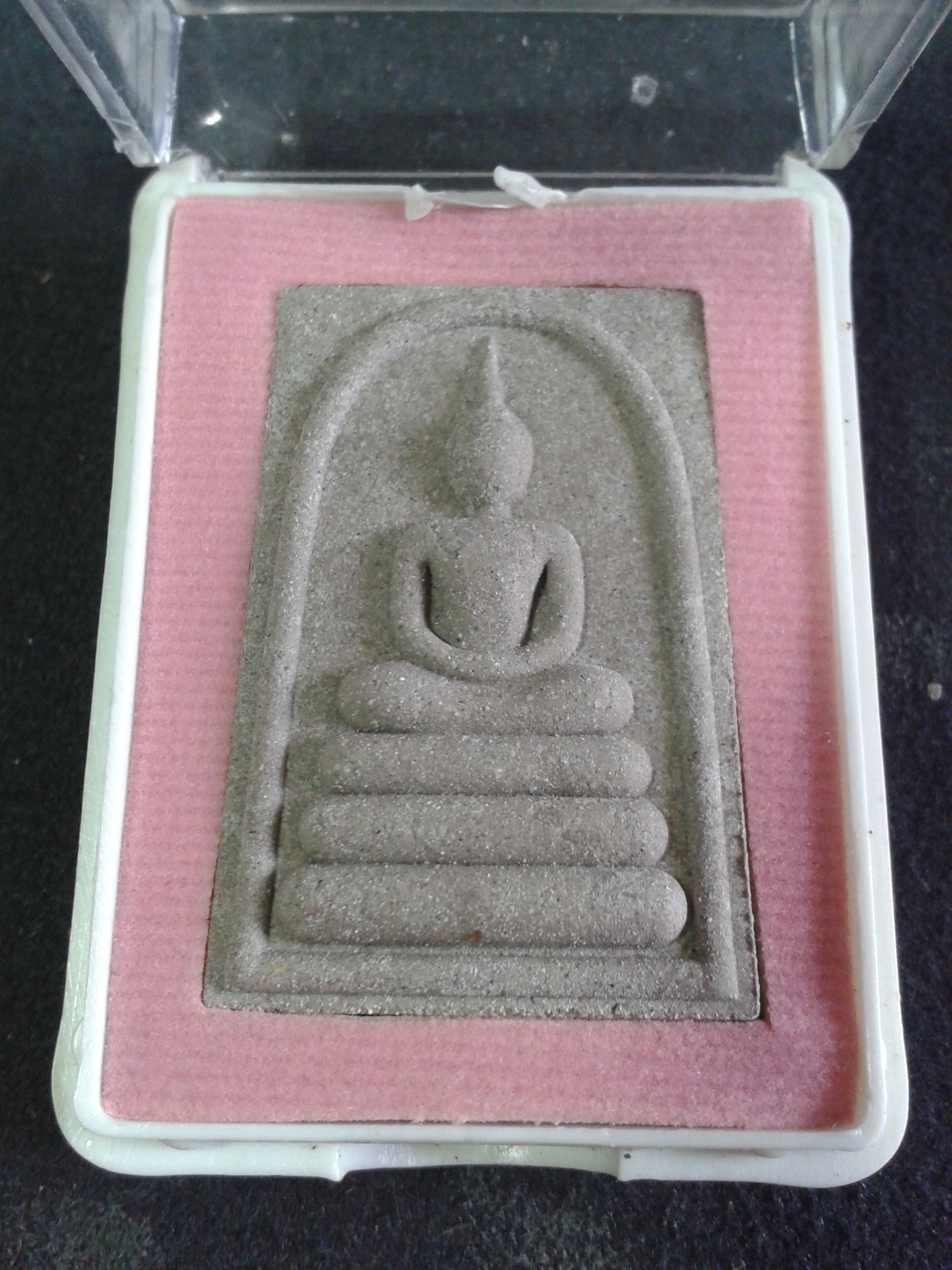 พระสมเด็จหลวงปู่ วัดบ่อชะเนง อ.หัวตะพาน จ.อำนาจเจริญ องค์ละ 199 บาท พร้อมจัดส่งครับ