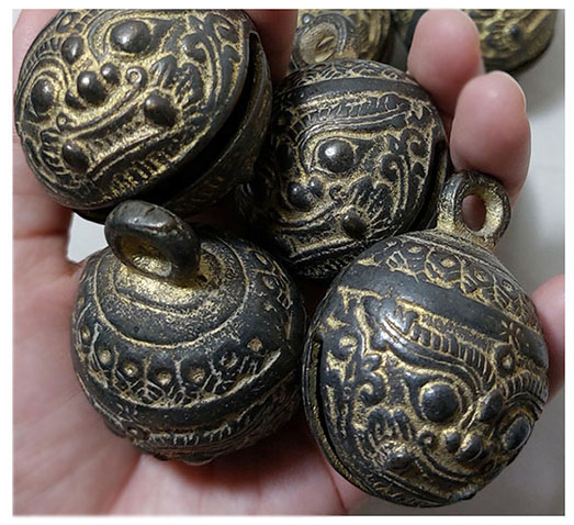 กระพรวนหน้ายักษ์ 4.5cm