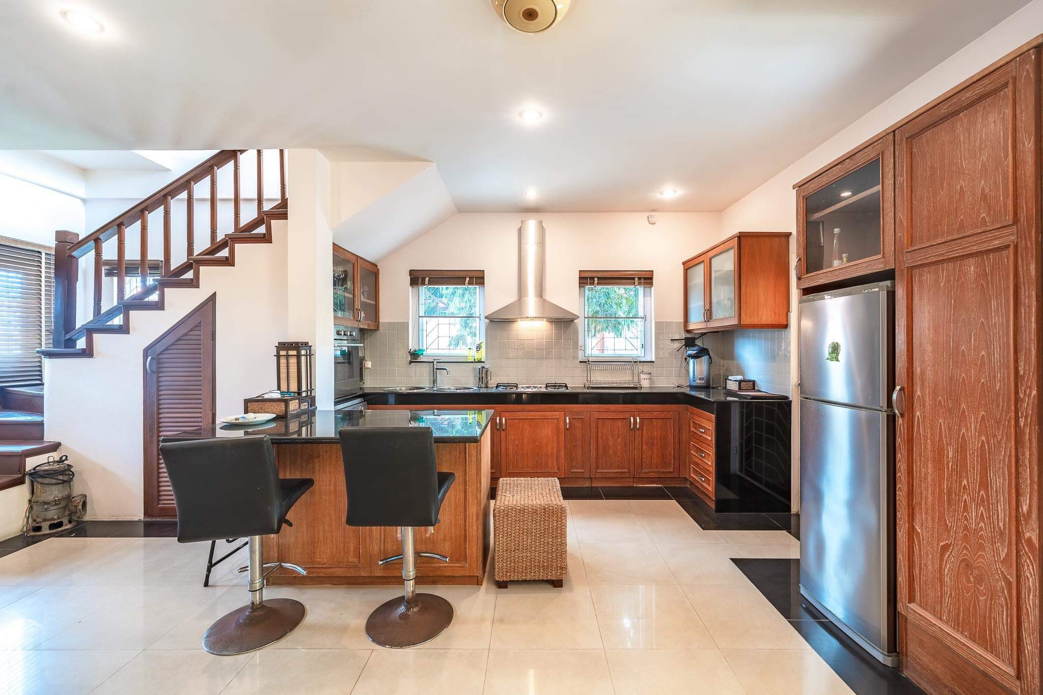 For Rent : Rawai, 2-story house, contemporary Thai style, 3 bedrooms 2 bathrooms