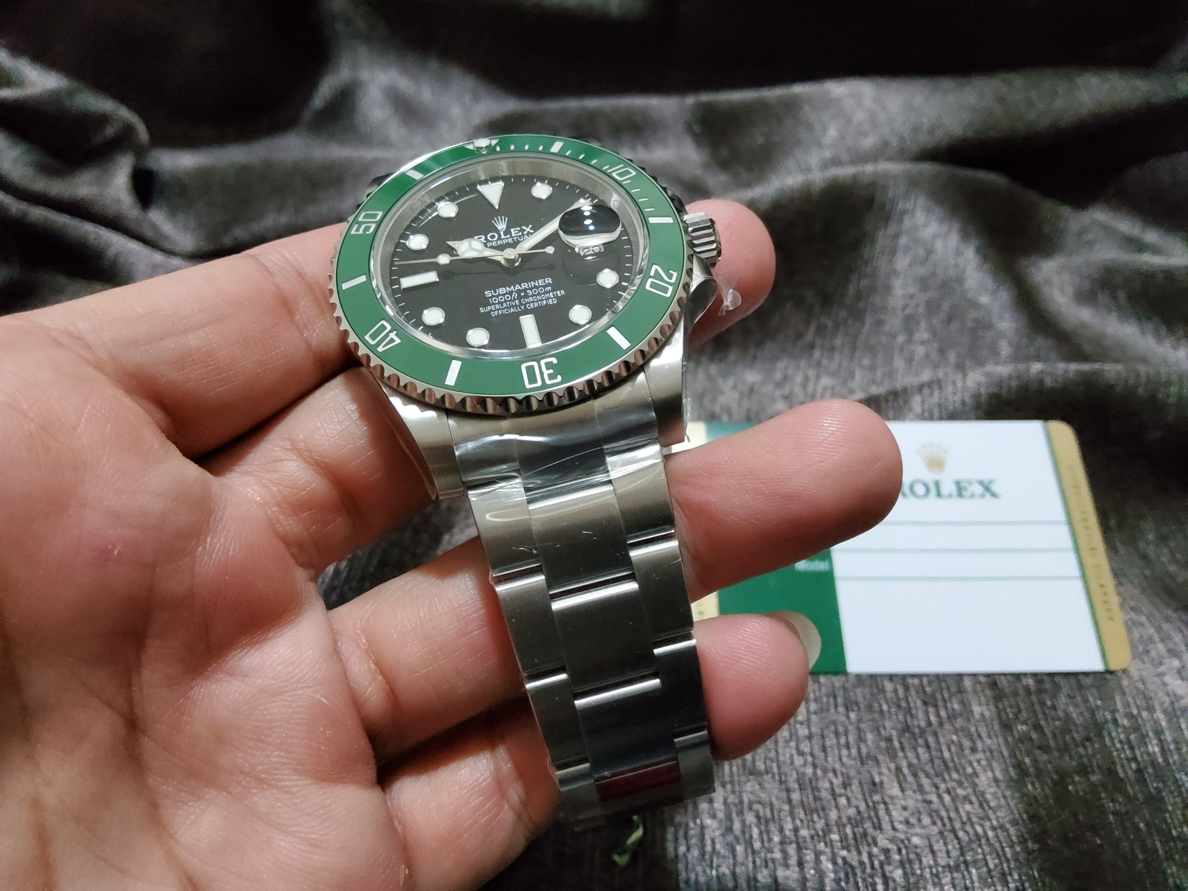 PRE-ORDER ROLEX SUBMARINER GREEN STARBUCK (40MM.) กลไกโคลน ROLEX 3235