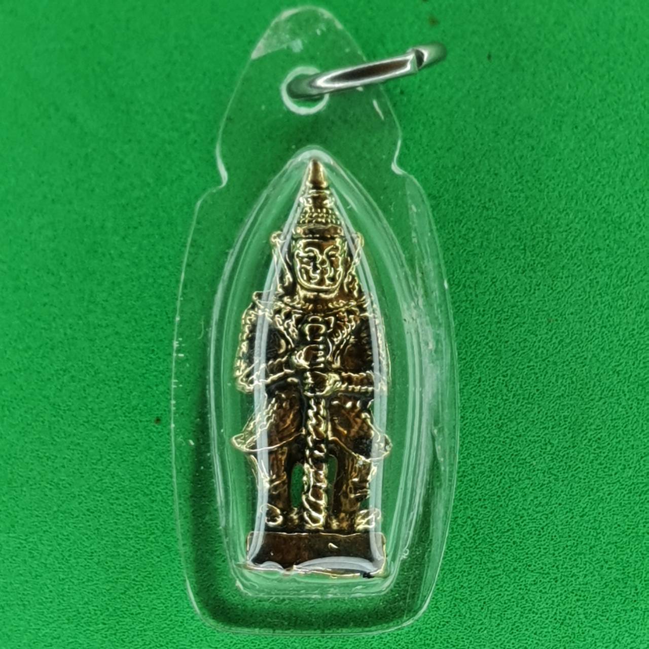 พระเครื่อง ท้าวเวสสุวรรณ เลี่ยมกรอบเล็ก ทองเหลือง ห้อยคอ ท้าวเวสสุวรรณ โบราณ พระแท้ พระเครื่อง ท้าวเวสสุวรรณขนาดบูชา จี้ท้าวเวสสุวรรณ ทองเหลือง