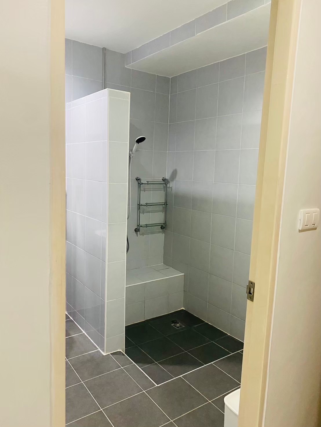 For Rent : Kohkaew, 2-story semi-detached house, 3 bedrooms 3 bathrooms