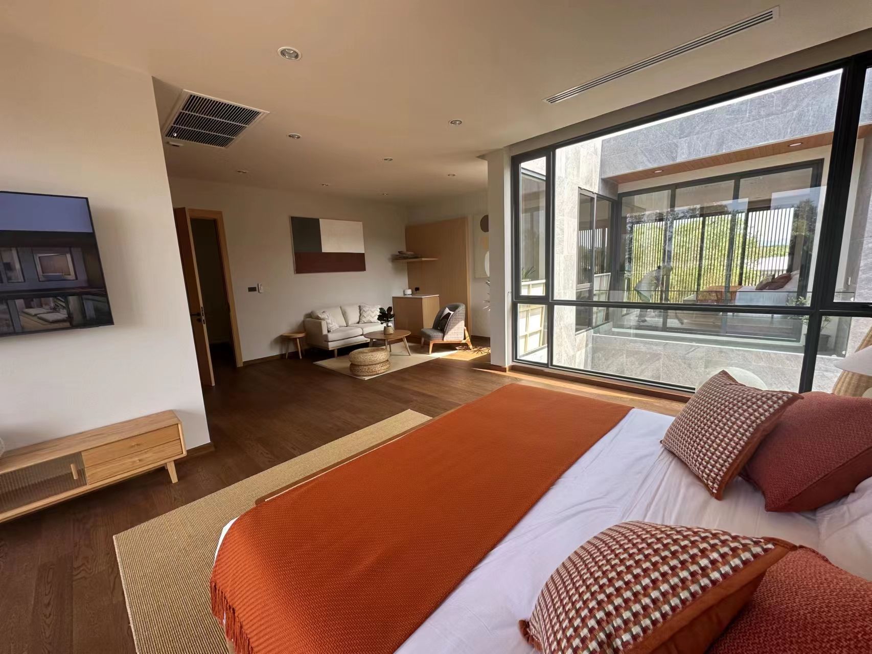 For Sale : Chalong, Luxury Private Pool Villas, 4 bedrooms 5 bathrooms