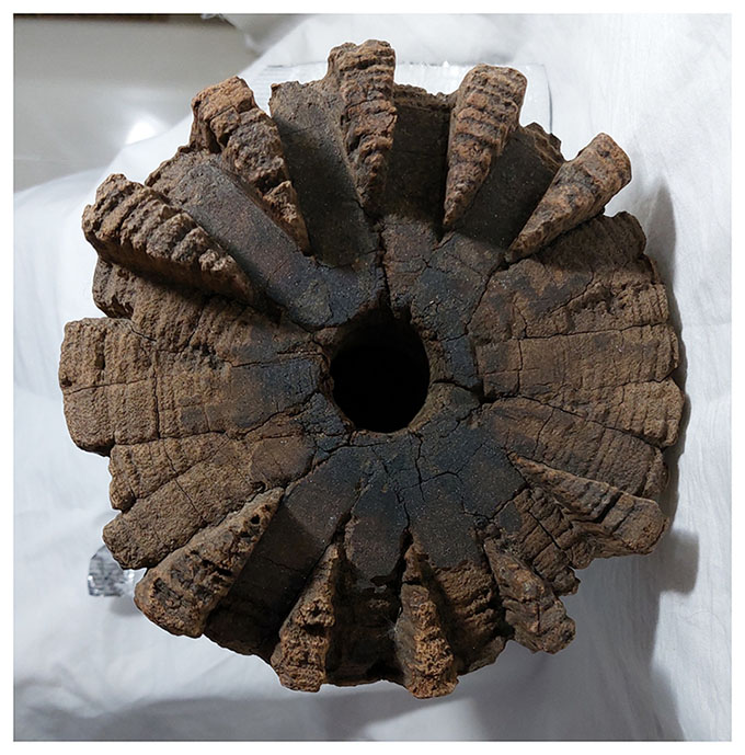 งานไม้เก่า(ดุมล้อเกวียน) สูง28cm