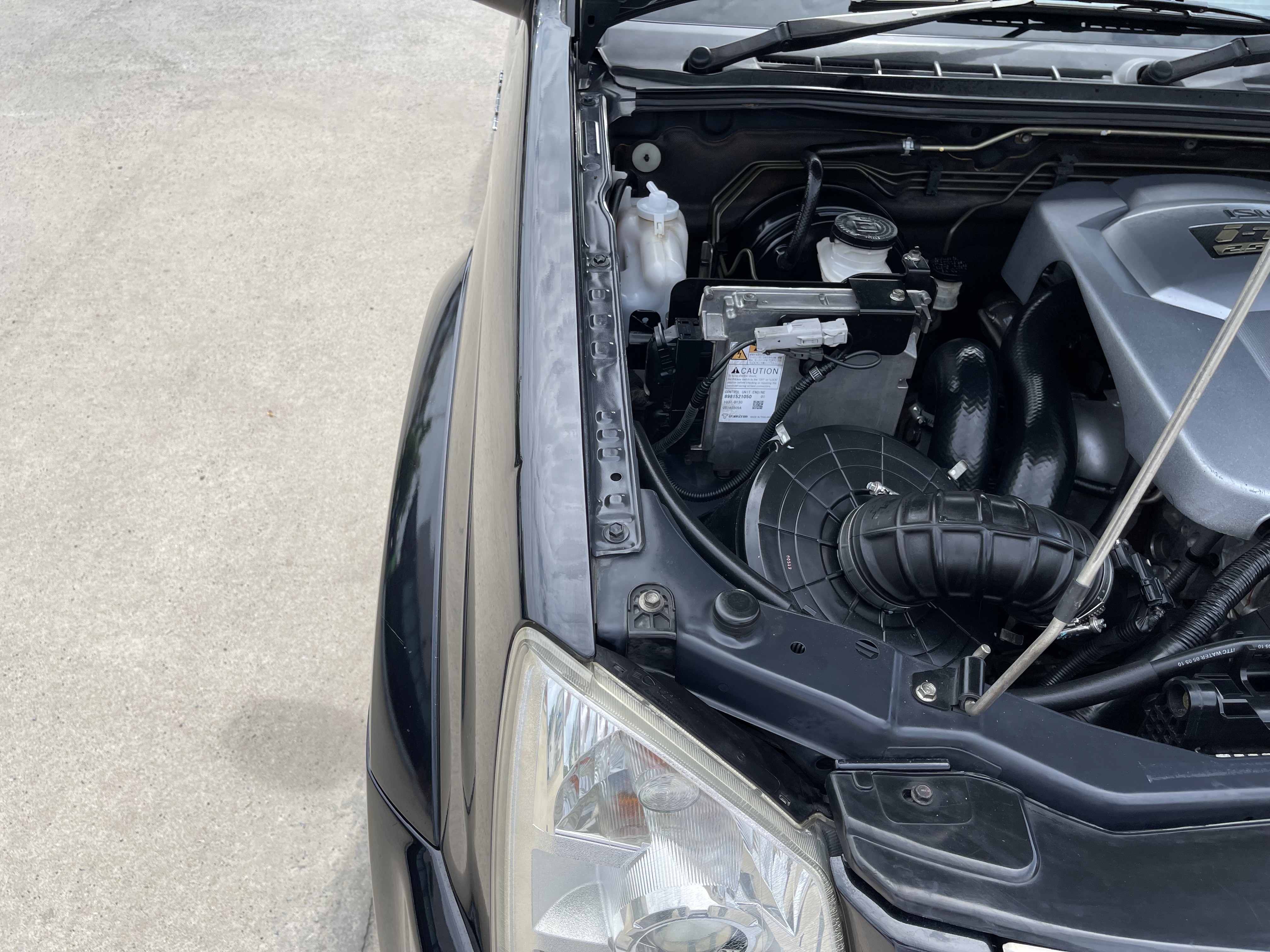 Isuzu Dmax 4ประตู Hilander 2.5 Abs X-Series Navi 2010 ดำ