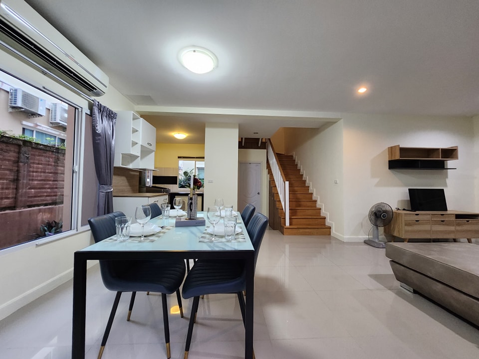 For Rent : Kathu, 2-story detached house, 3 bedrooms 2 Bathrooms