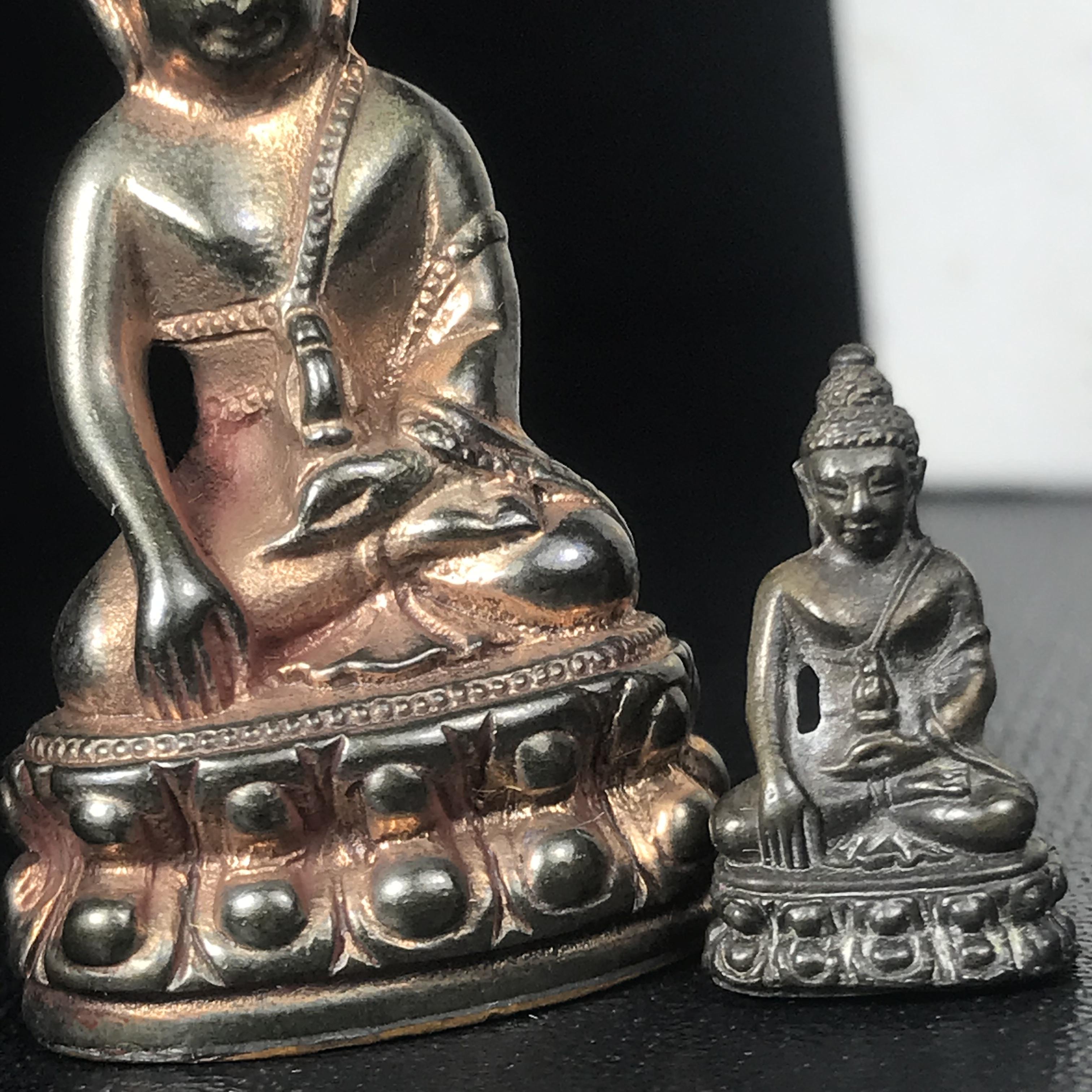 พระกริ่ง-พระชัยวัฒน์ บัวรอบ สุวทัฒโน วัดบวรนิเวศ ปี 2539 เนื้อทองสำริด(นวโลหะ) ฉลองครองราชยสมบัติครบ 50 ปี รัชกาลที่9(1 ใน 539 ชุด)หายาก