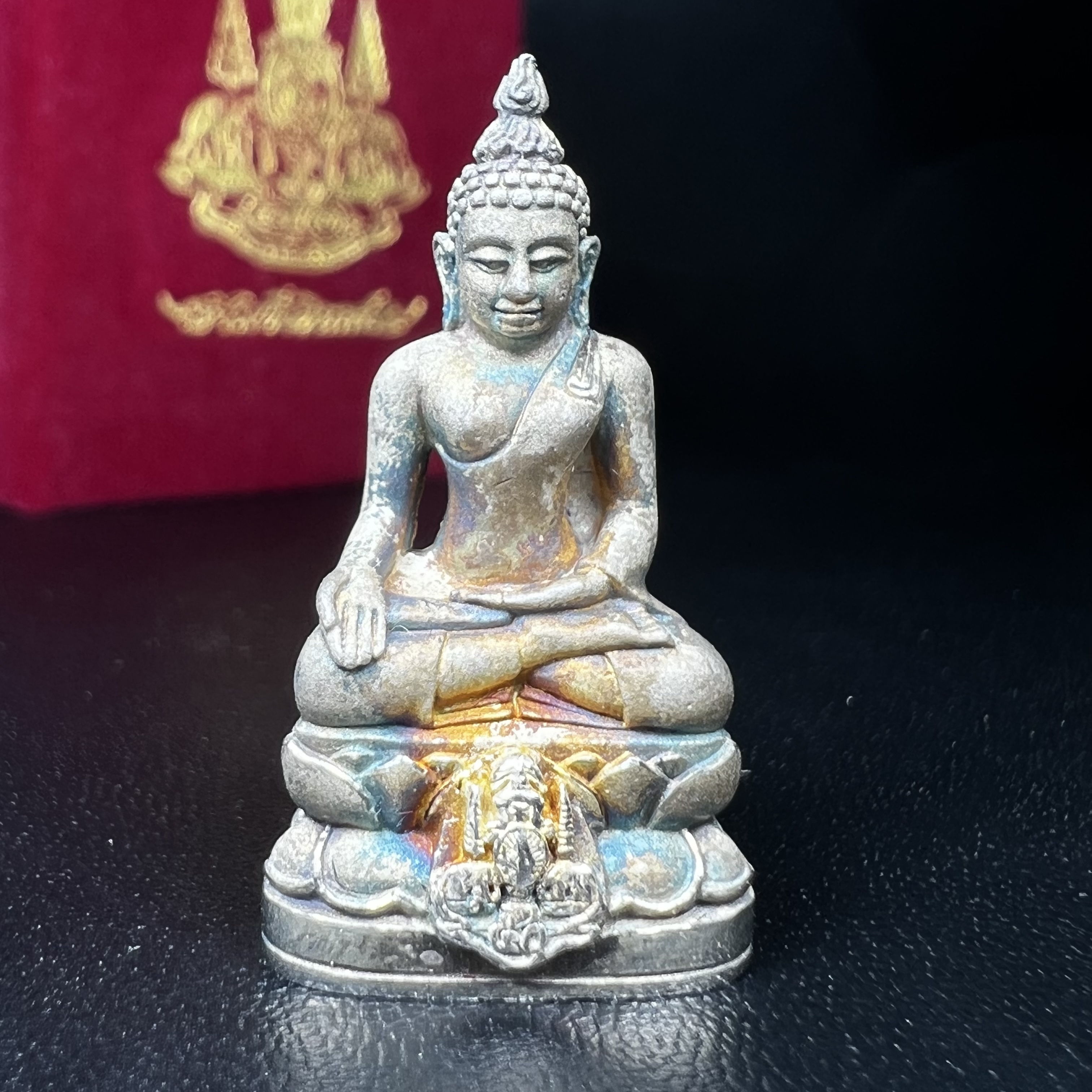 พระกริ่งไพรีพินาศ ตรากาญจนาภิเษก วัดบวรนิเวศวิหาร ที่ระลึกในหลวงรัชกาลที่9 ครองสิริราชสมบัติครบ 50 ปี เนื้อเงิน(สภาพผิวเดิม ขึ้นสีรุ้งธรรมชาติ สวยแบบนิยม)พร้อมกล่องบรรจุเดิม หมายเลข 5493