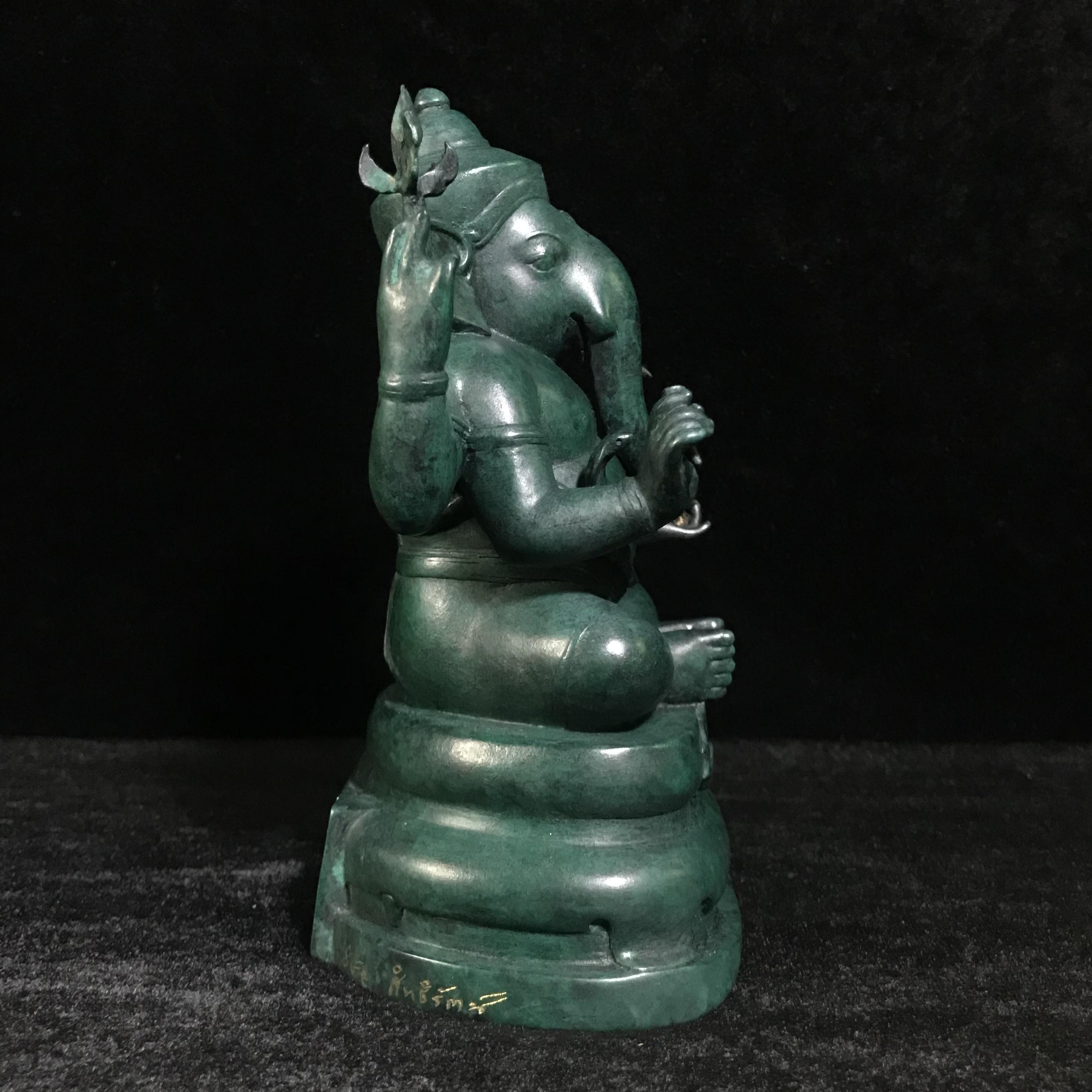 พระพิฆเนศวร 65 ปี คณะจิตรกรรม มหาวิทยาลัยศิลปากร ปี2551 ลอยองค์เนื้อสำริดขนาดหน้าตัก 3 นิ้ว(เนื้อสำริดเขียวพลาติน่า)