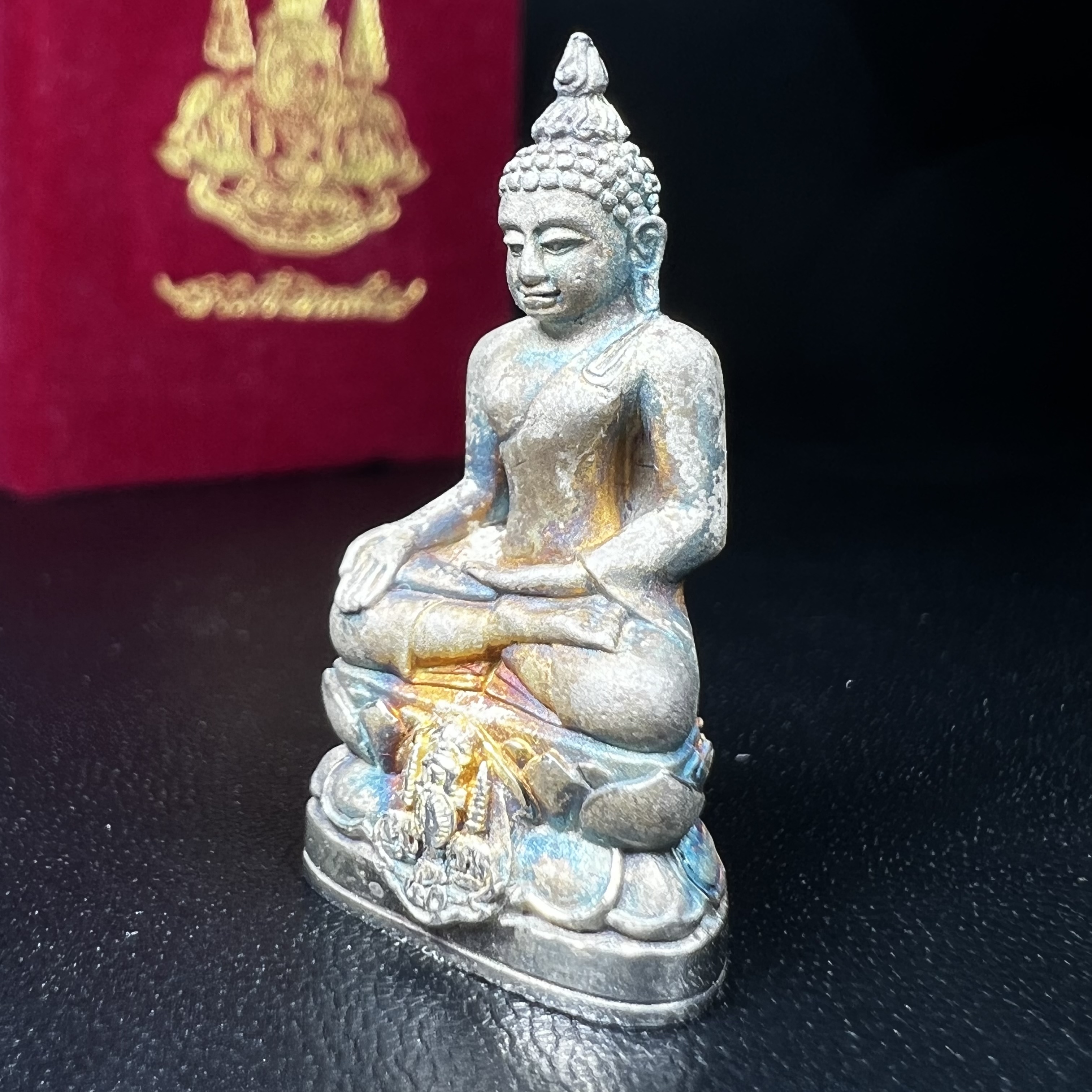 พระกริ่งไพรีพินาศ ตรากาญจนาภิเษก วัดบวรนิเวศวิหาร ที่ระลึกในหลวงรัชกาลที่9 ครองสิริราชสมบัติครบ 50 ปี เนื้อเงิน(สภาพผิวเดิม ขึ้นสีรุ้งธรรมชาติ สวยแบบนิยม)พร้อมกล่องบรรจุเดิม หมายเลข 5493