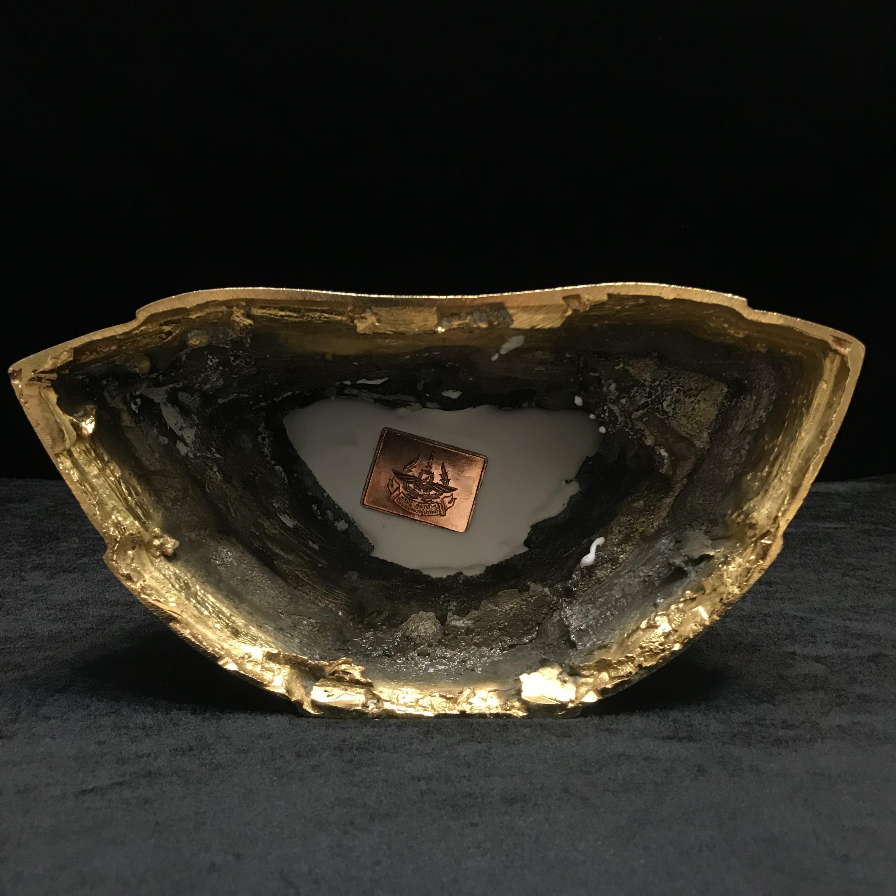 พระบูชาพระพุทธศิรมงคล ภปร. วัตถุมงคลคุ้มเกล้าปี2524 ของมูลนิธิคุ้มเกล้า โรงพยาบาลภูมิพลจัดสร้าง ขนาดหน้าตัก5นิ้ว(ในหลวงรัชกาลที่9 ทรงจุดไฟพระฤกษ์และเททอง)