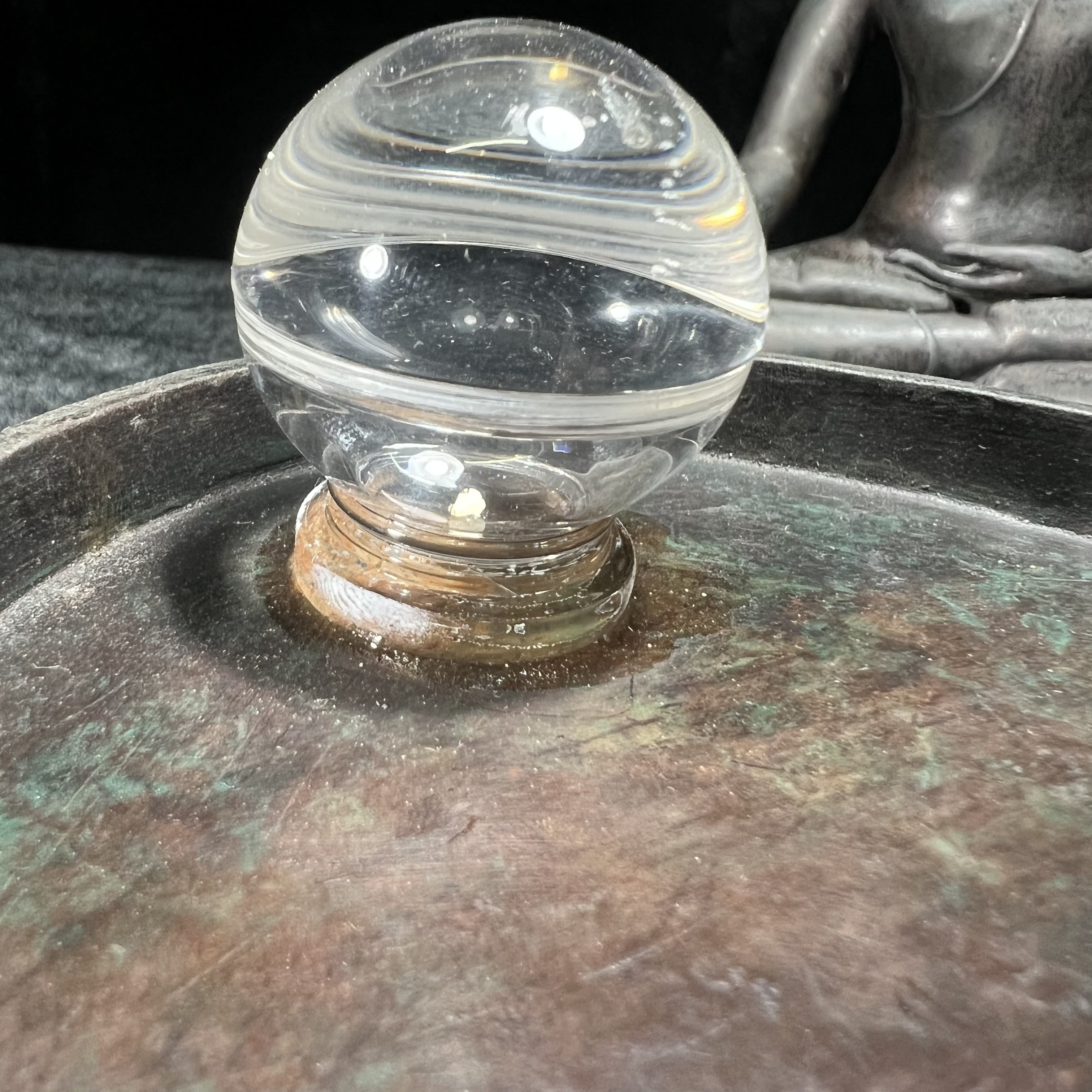 พระพุทธนรสีห์ จปร.+ภปร. ครบรอบ 100 ปี ธนาคารไทยพาณิชย์ ปี 2550 พระบูชาหน้าตัก 5 นิ้ว 2 ถอด(พร้อมตลับพระธาตุ) สมเด็จพระเทพรัตนราชสุดาฯ เสด็จเป็นองค์ประธานในพิธีเททอง(พุทธศิลป์งดงาม)ด้านหน้าฐานประดับด้วยตราสัญลักษณ์พระปรมาภิไธยย่อ