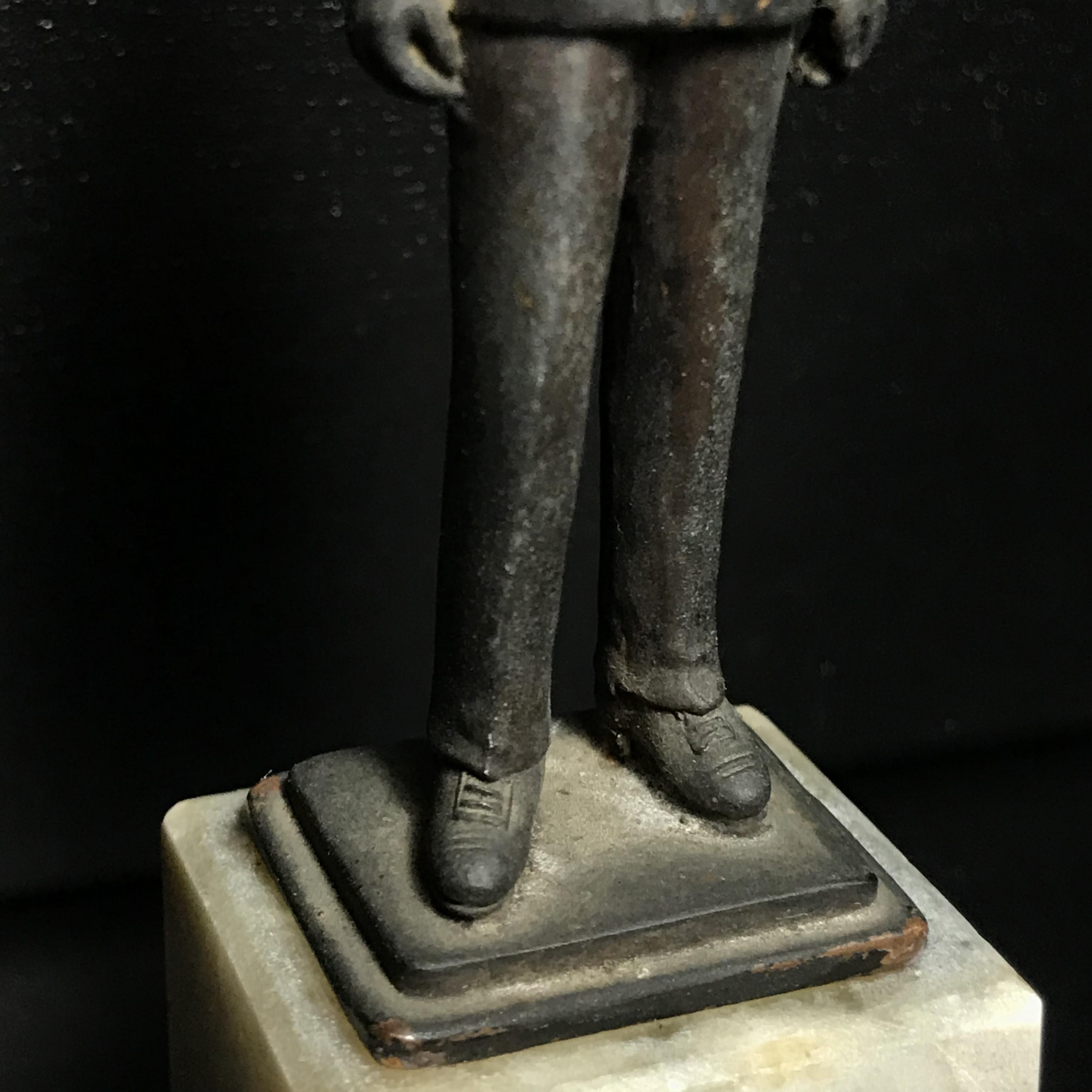 พระบรมรูปหล่อ ผู้ให้กำเนิดลูกเสือชาวบ้าน ในหลวงรัชกาลที่ 9 ทรงชุดลูกเสือชาวบ้าน ฐานหินอ่อน(หายาก)