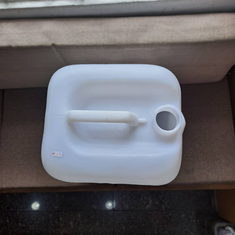 แกลลอน 25 ลิตร AD9 ขาวนม