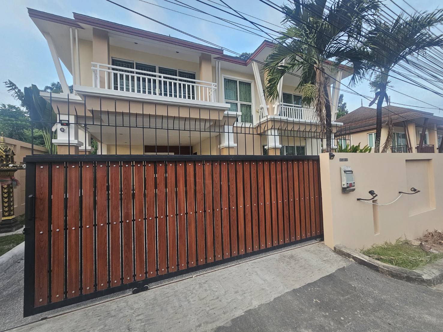 For Rent : Ratsada, 2-Storey House, 4 bedrooms 4 bathrooms