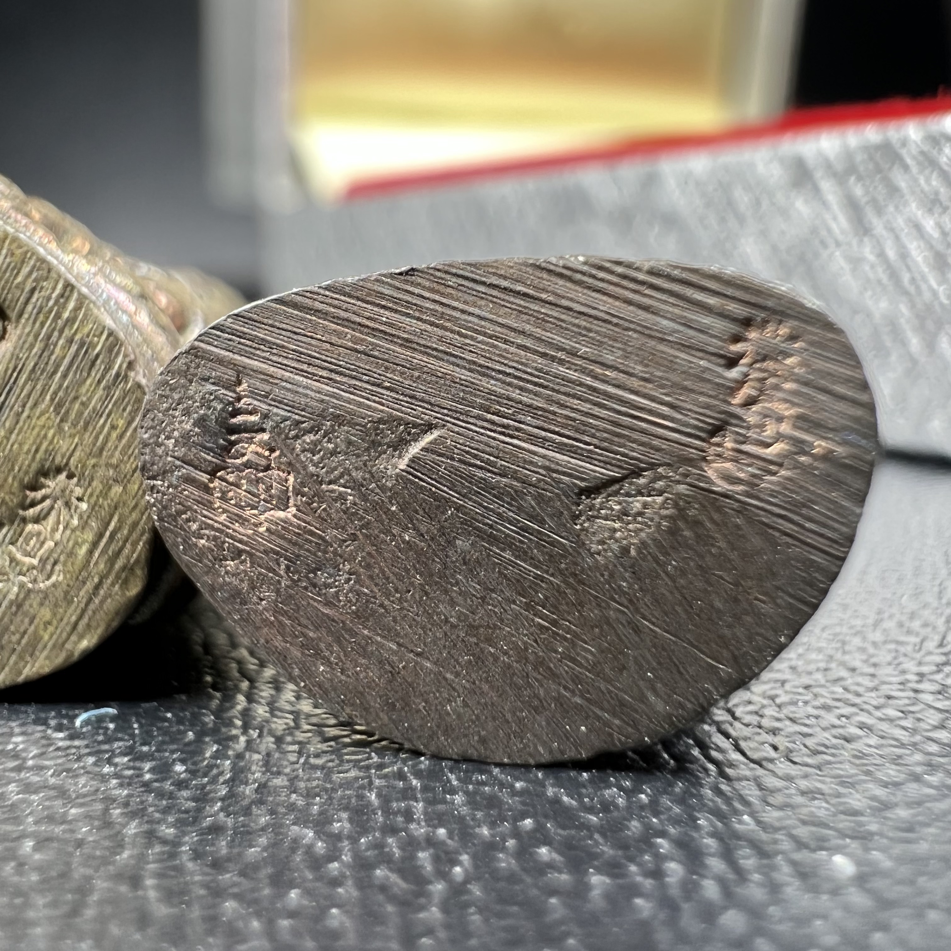 พระกริ่ง-พระชัยวัฒน์ ปวโร 84 พรรษา สมเด็จพระญาณสังวร สมเด็จพระสังฆราช วัดบวรนิเวศวิหาร ปี 2540 เนื้อนวโลหะ พร้อมกล่องบรรจุเดิมครบสมบูรณ์(ชุดหมายเลข 2281)