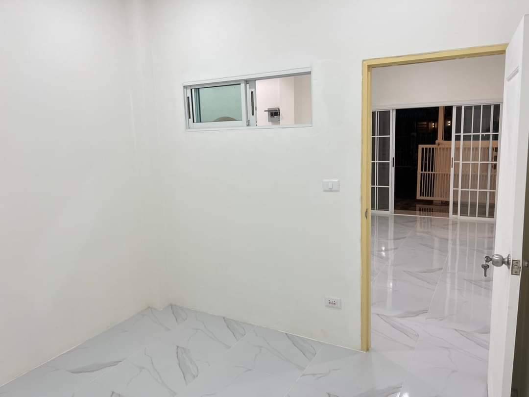 For Sales : KuKu, Semi-detached house, 3 bedrooms 2 bathrooms