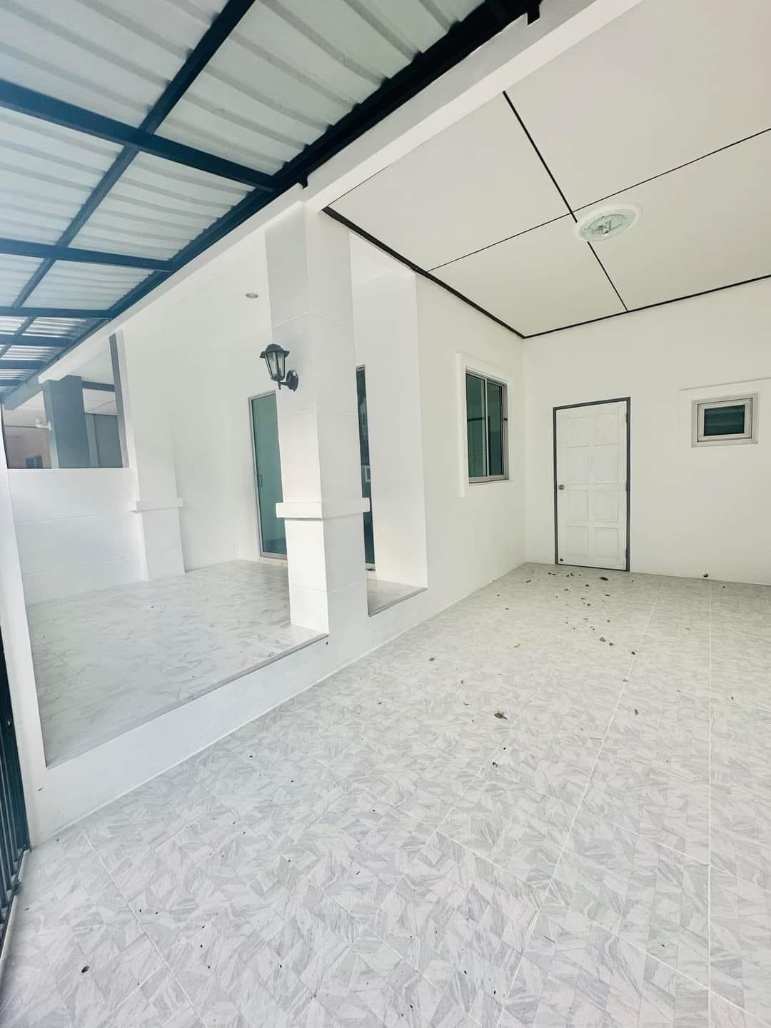 For Sales : Thalang, 2-story townhouse, 3 Bedrooms 2 Bathrooms