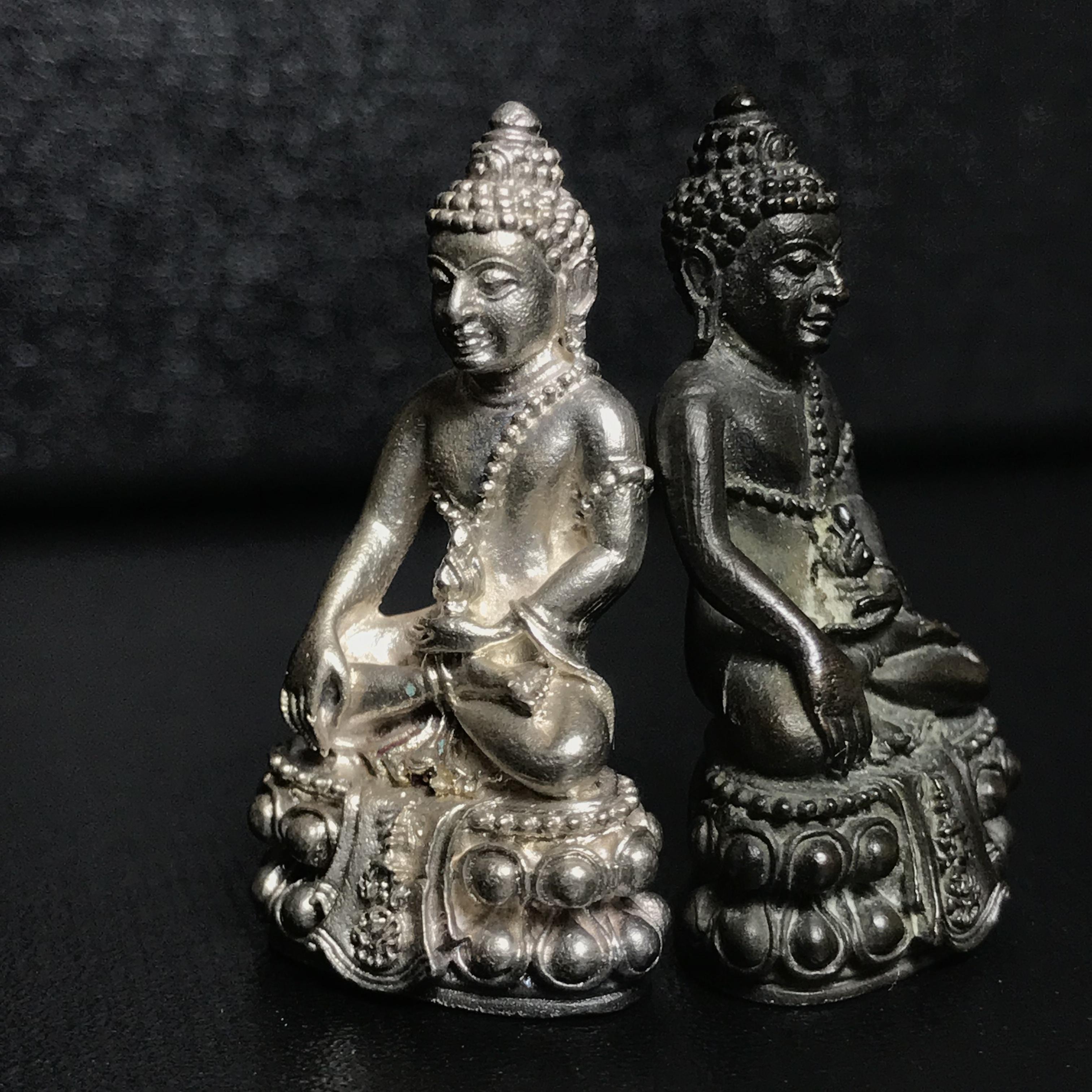 พระกริ่งศิรากาศ(คุ้มเกล้าฯ) ภปร. รพ.ภูมิพล ปี2522 เนื้อเงิน+เนื้อนวโลหะ (ในหลวงรัชกาลที่9เสด็จเททอง)